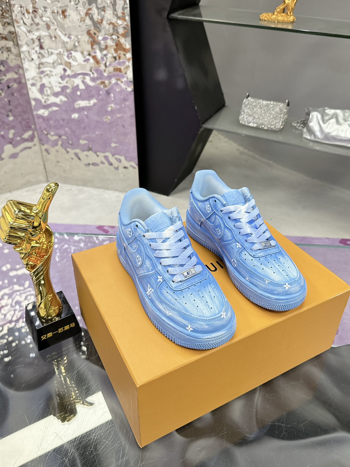 Nike 空軍一号 手工工芸カスタムスニーカー 男女兼用