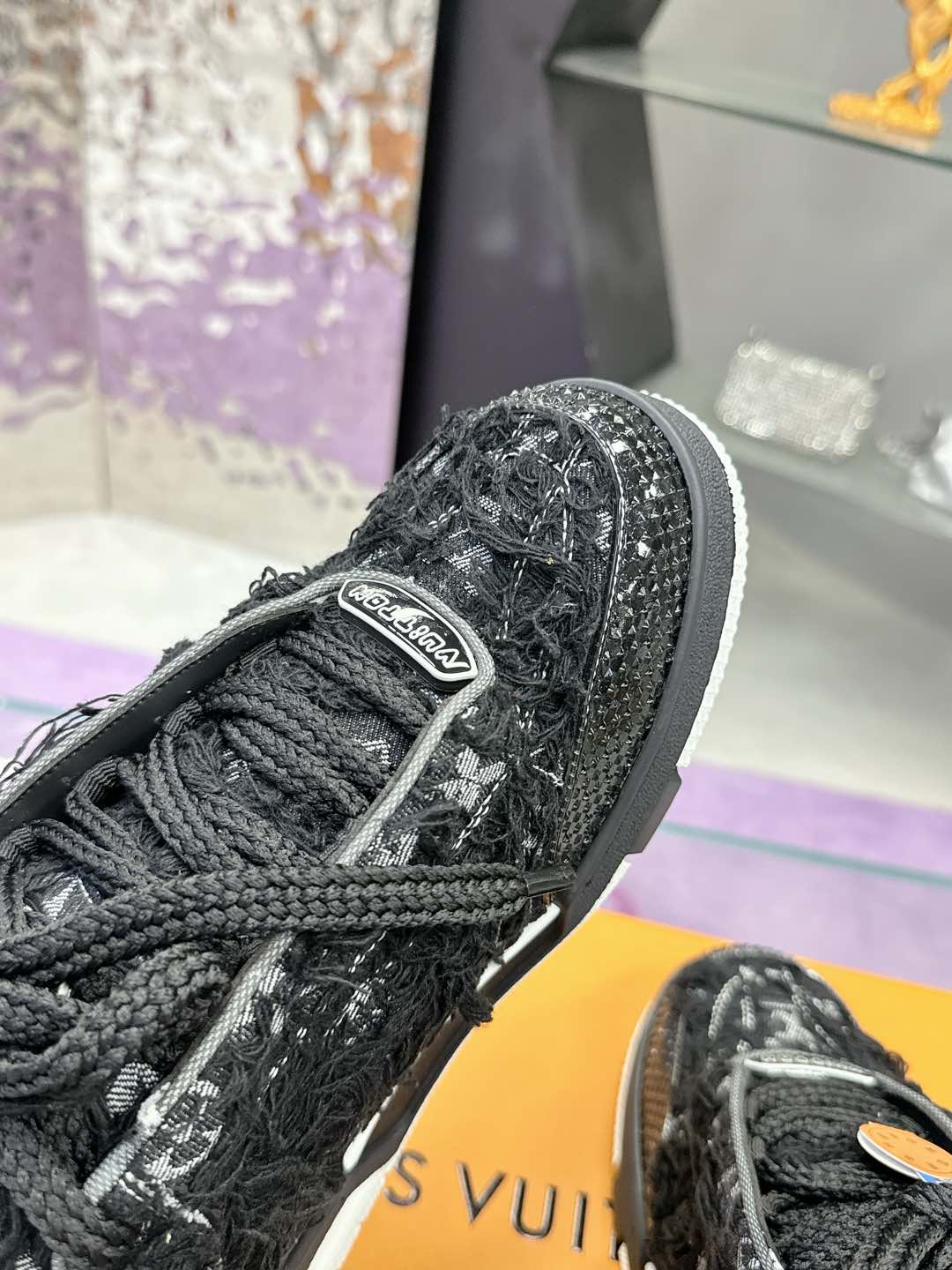 ：（）Lv 𝟐𝟎𝟐5𝐒𝐒 𝐧𝐞𝐰  Nuevos colores Louis Vuitton Walking Skateboarding Shoes Explosion, LOUIS 