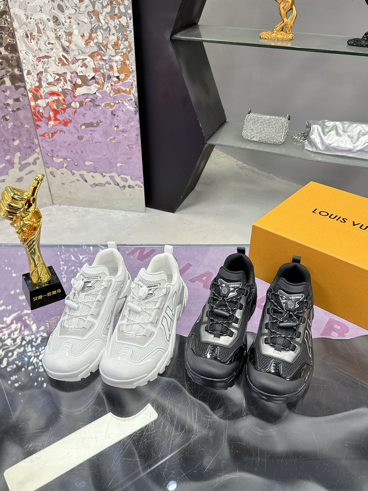 NO:230748,Officially announced the latest Lv sports shoes, casual shoes/sports shoes, louis vuitton, sneakers19860909官宣 最新款 Lv运动鞋,休闲鞋/运动鞋,louis vuitton,sneakers,Women's Shoes