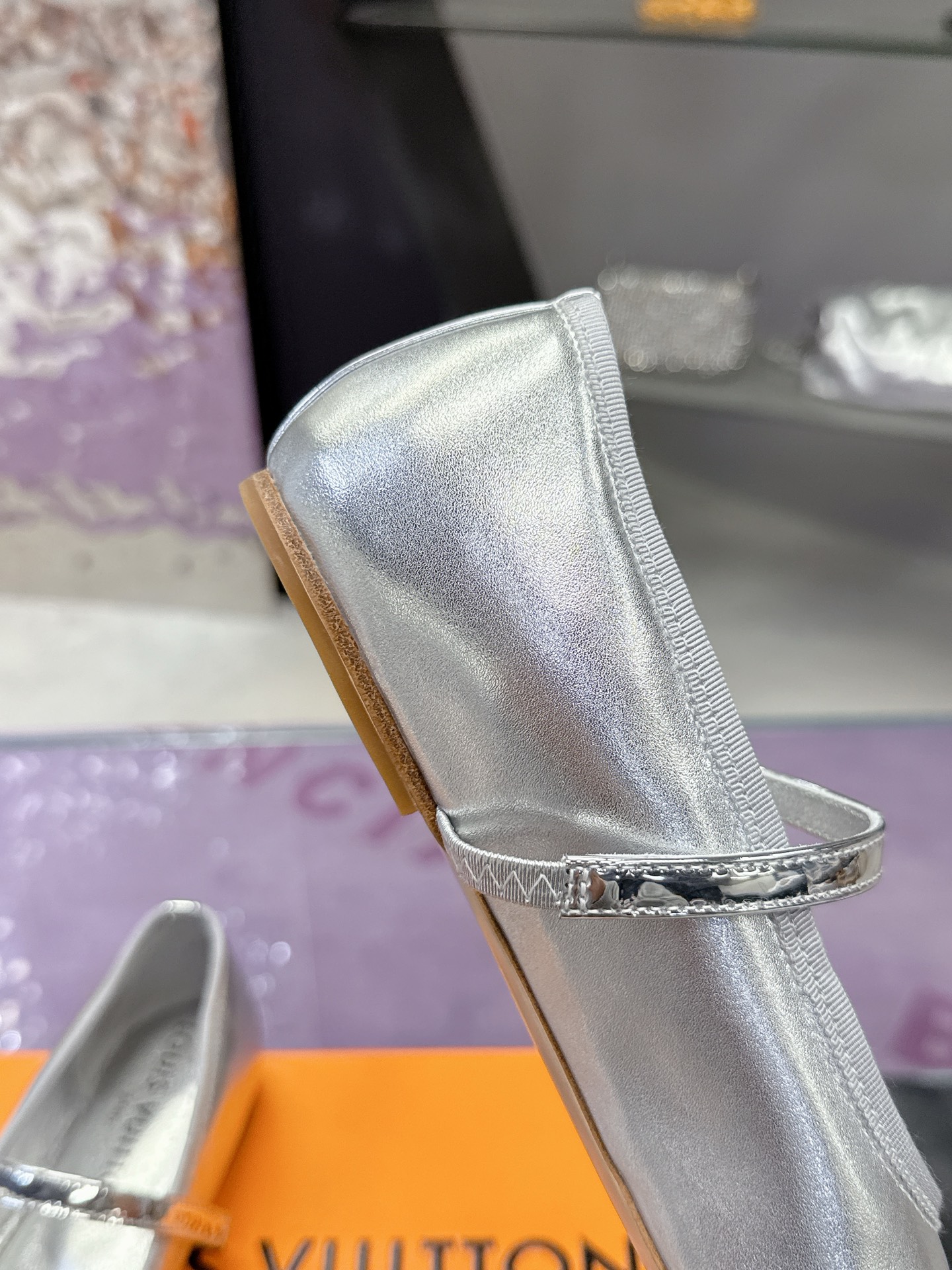 Luxury Louis Vuitton Spring/Summer Shoes: High-End Singles Collection with Original Leather and Hand-Sewn Details - 图片 8