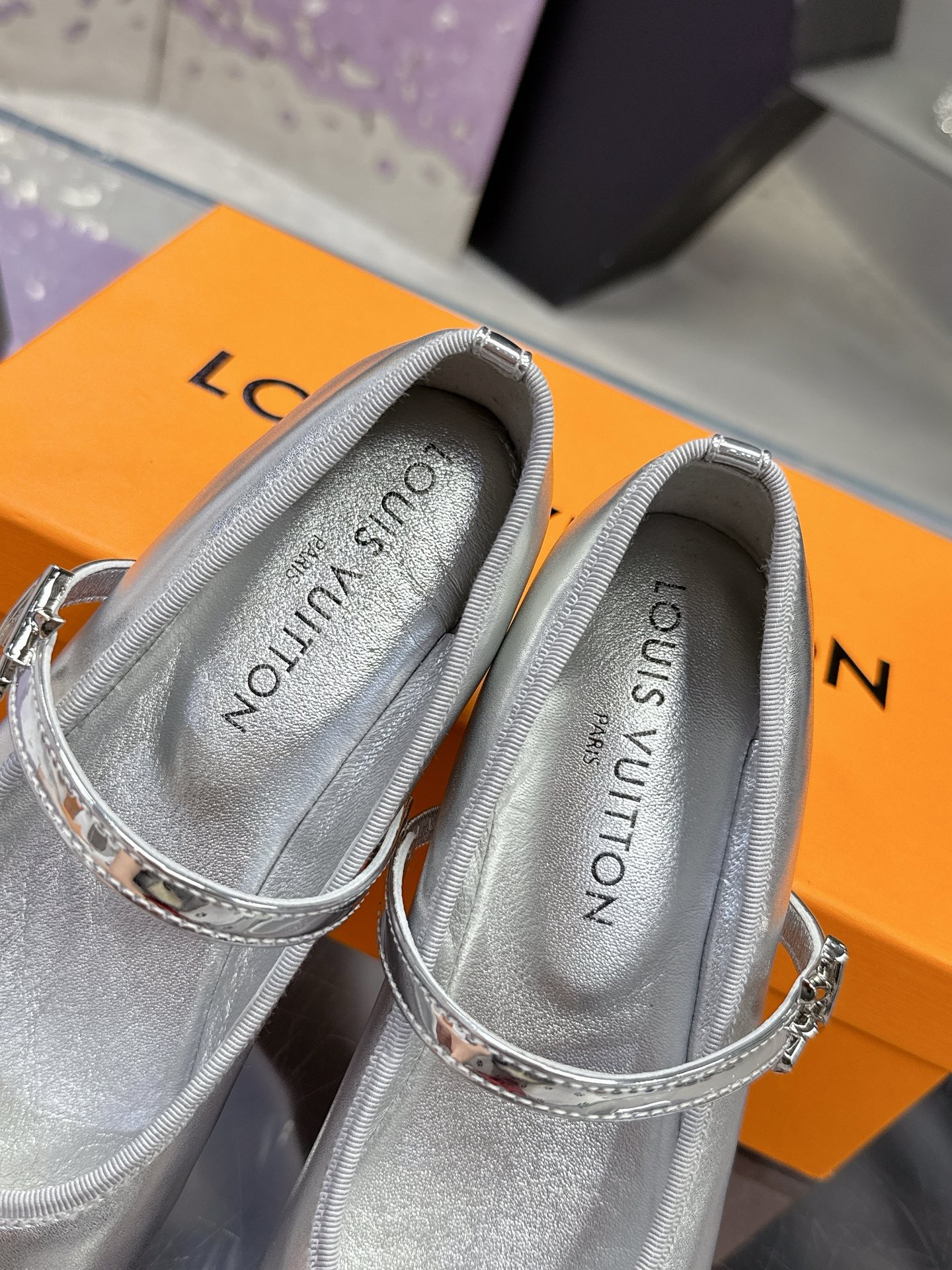 Luxury Louis Vuitton Spring/Summer Shoes: High-End Singles Collection with Original Leather and Hand-Sewn Details - 图片 7