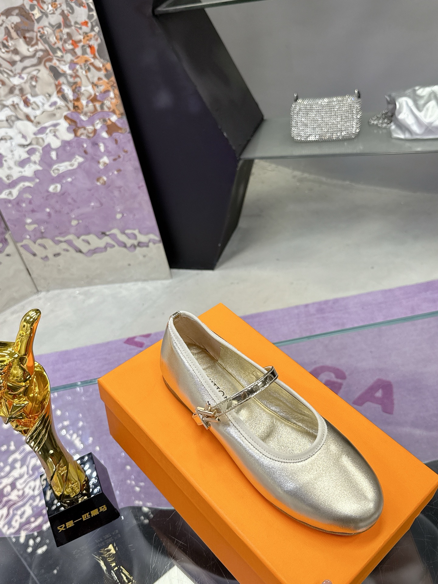 Louis Vuitton Springshar Single Shoe Series: High-End Luxury Footwear Review - 图片 5