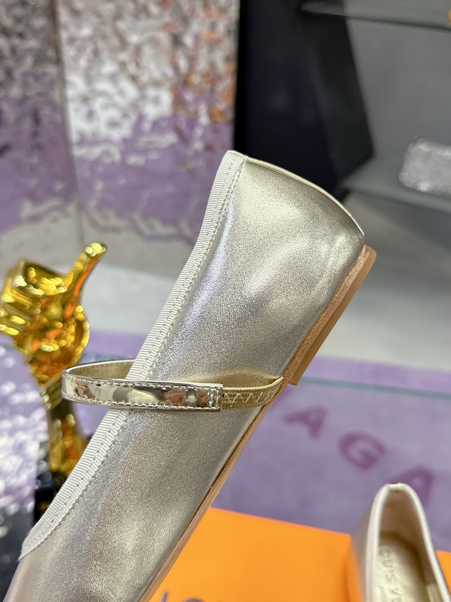 Louis Vuitton Springshar Single Shoe Series: High-End Luxury Footwear Review - 图片 8