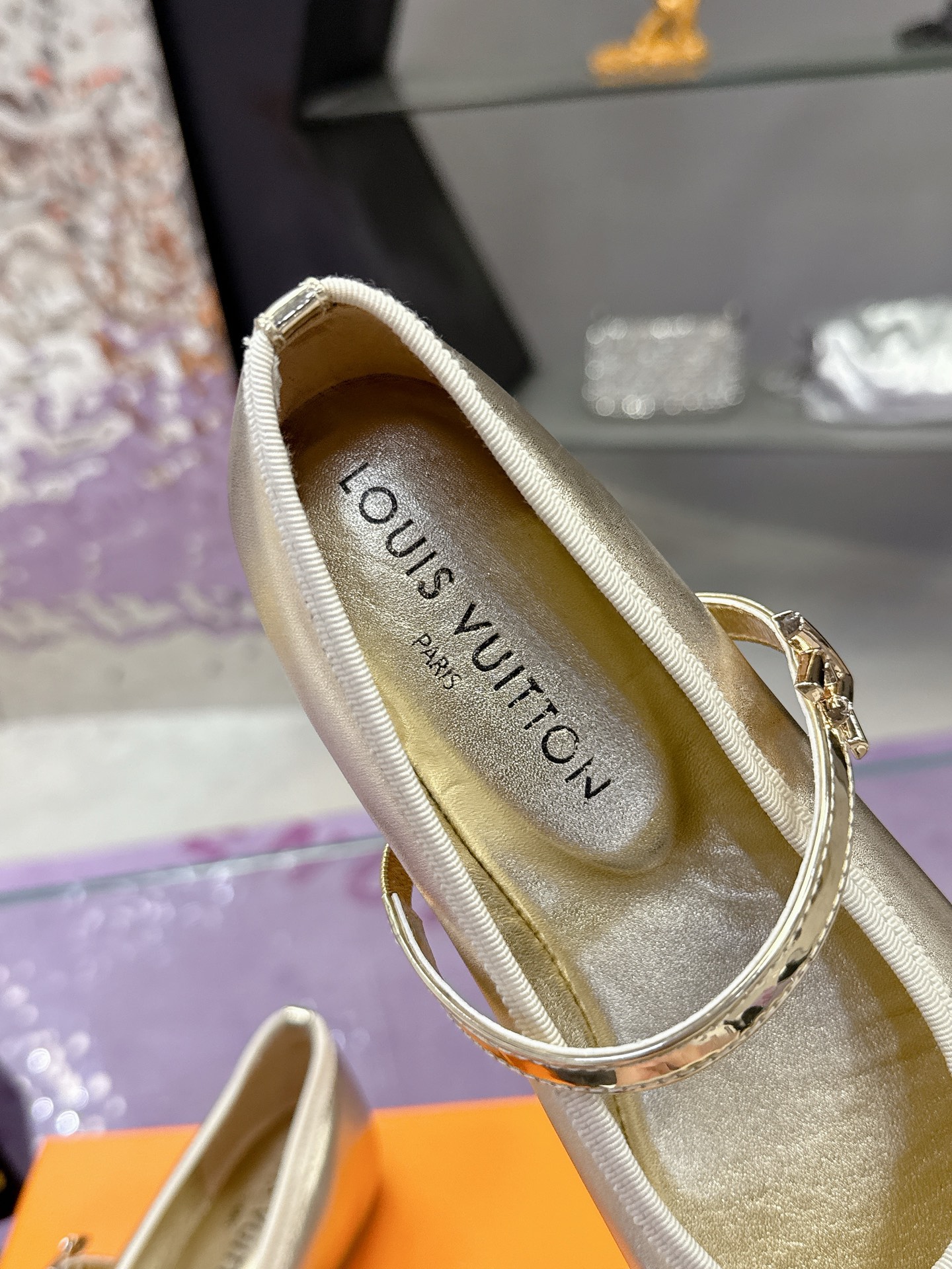 Louis Vuitton Springshar Single Shoe Series: High-End Luxury Footwear Review - 图片 7