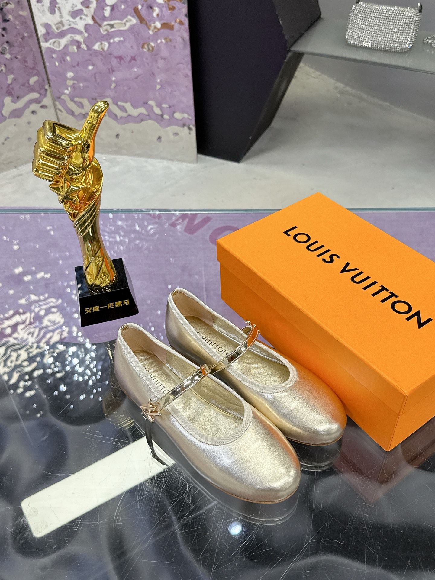 Louis Vuitton Springshar Single Shoe Series: High-End Luxury Footwear Review - 图片 4