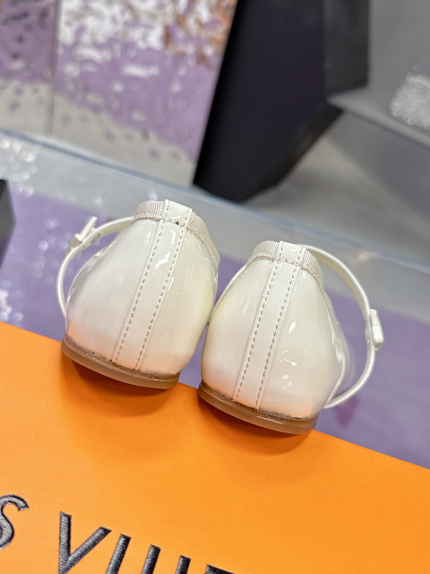 Louis Vuitton Springshar Single Shoe Series: High-Quality Sheep and Cattle Skin Shoes for Spring/Summer Show - 图片 8