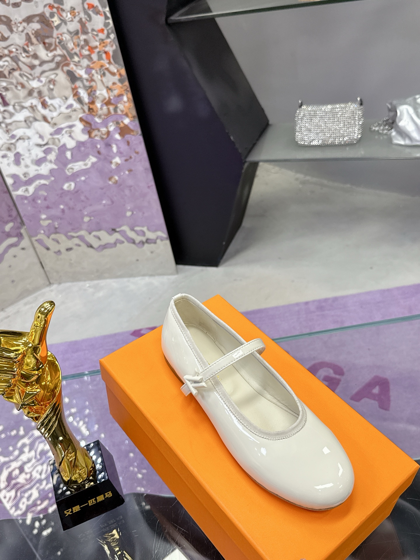 Louis Vuitton Springshar Single Shoe Series: High-Quality Sheep and Cattle Skin Shoes for Spring/Summer Show - 图片 5