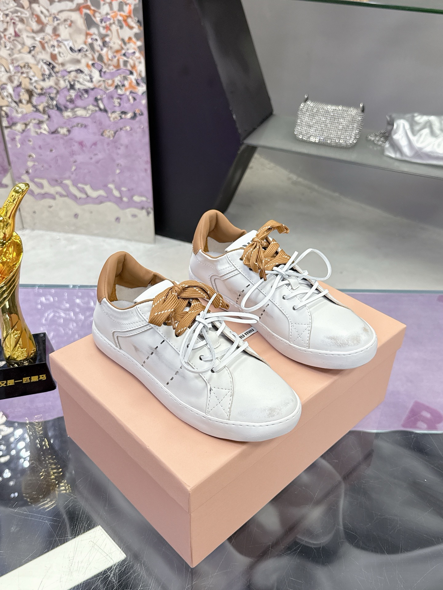 Precio de fábrica: miumiu miu miu principios de la primavera últimos modelos de pasarela casual zapa