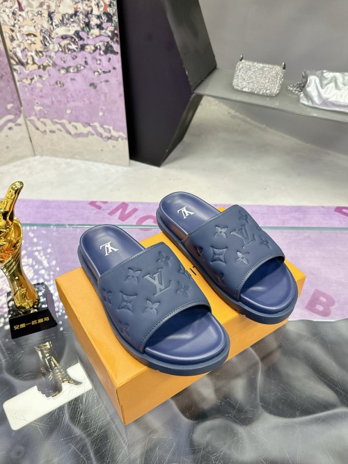 Louis Vuitton LV2025 Men's Embossed Leather Summer Beach Slides Sandals 1 Louis Vuitton LV2025 Men's Embossed Leather Summer Beach Slides Sandals