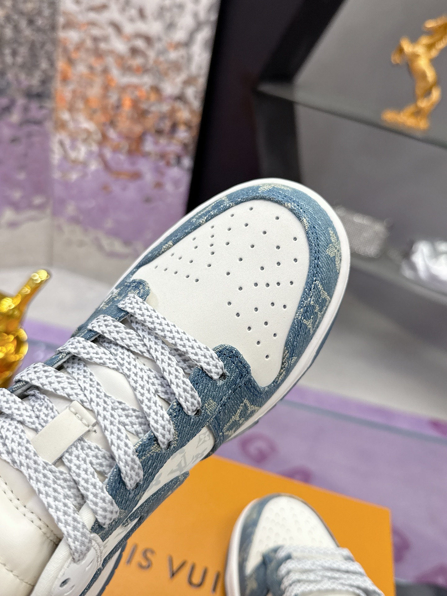 Factory precio: (caja de aeronaves) Lv co-branded Nike Nike serie 2025 nuevos colores Xiaohongshu mo