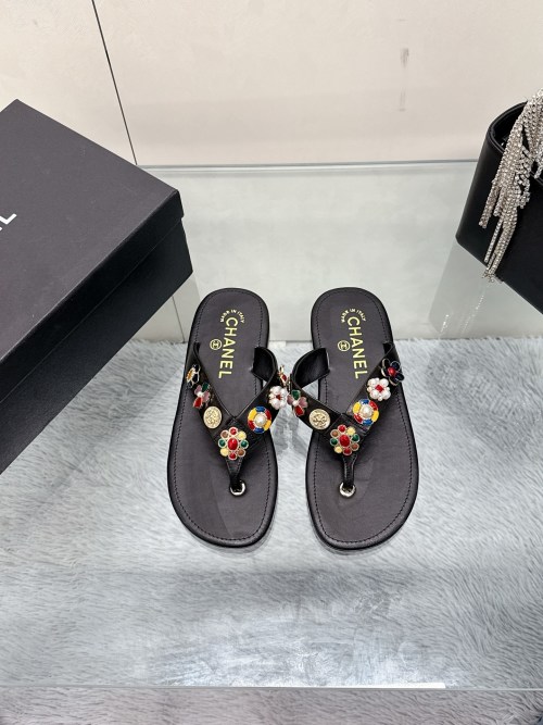 Chanel Runway Sandals Thong, Leather Upper, Fashionable Design, Size 35-41