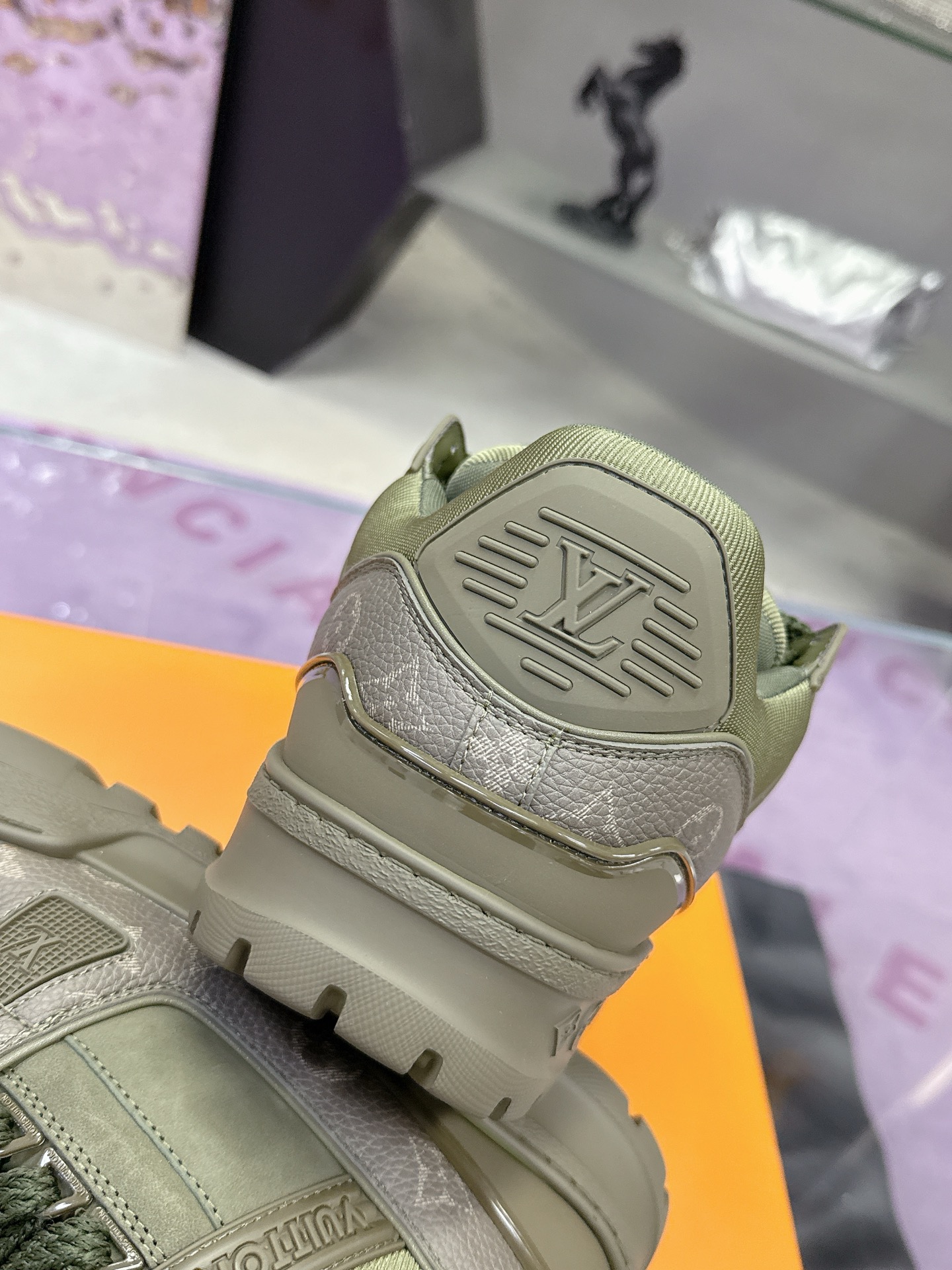 LVパンディング カップルシューズ 高品質リファインドモデル