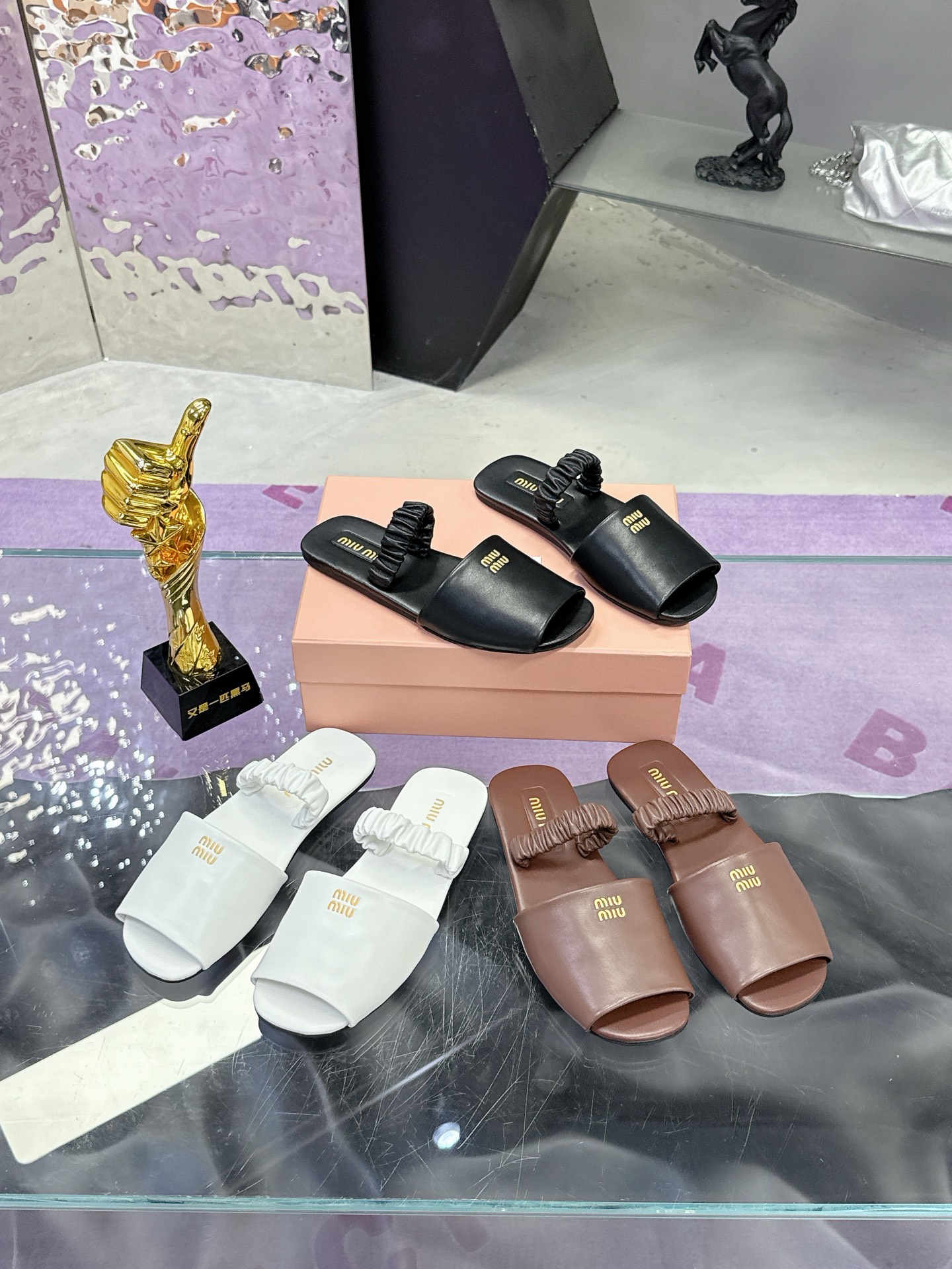 NO:266236,Latest miumiu sandals series, sandals, miumiu, sandals19860909最新款 miumiu 凉鞋 系列,凉鞋,miumiu,sandals,Women's Shoes