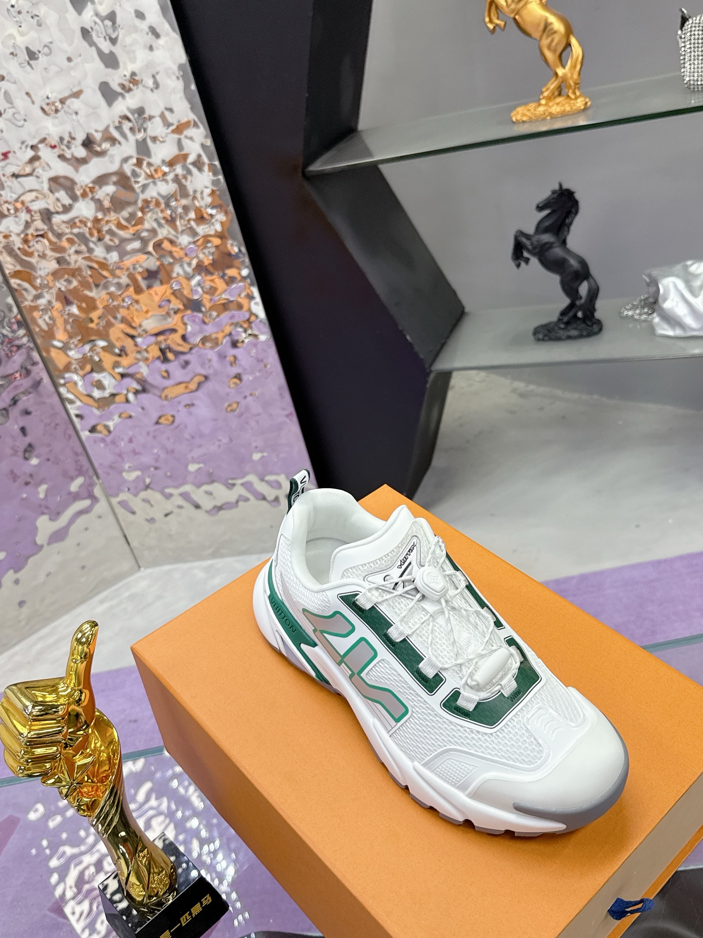 ルイ・ヴィトン LV Runner Tatic 厚底 スポーツシューズ