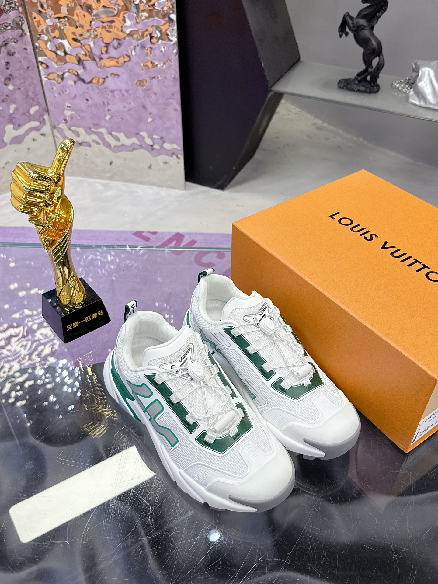 ルイ・ヴィトン LV Runner Tatic 厚底 スポーツシューズ