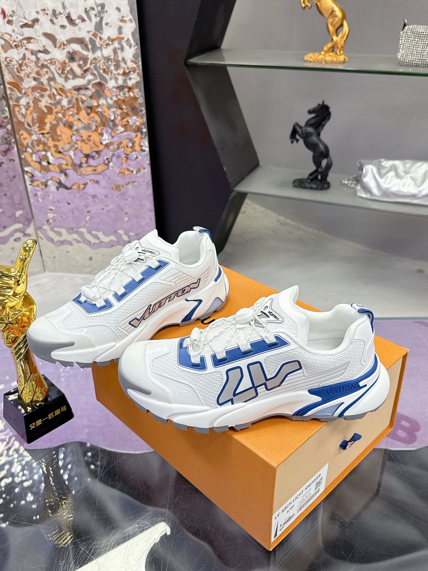 Louis Vuitton Runner Tatic スニーカー - 厚底で快適な履き心地