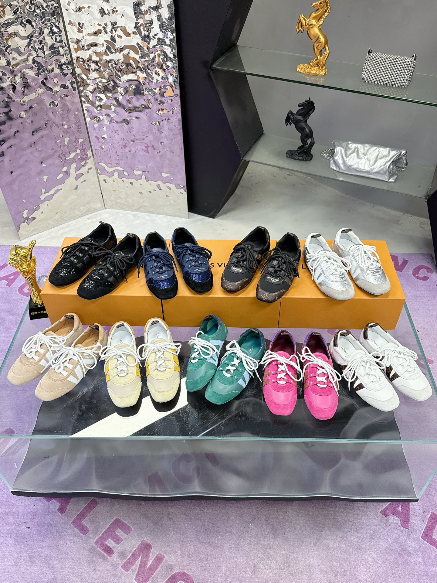 NO:266203,Officially announced Lv German training shoes series, casual shoes/sports shoes, louis vuitton, sneakers19860909官宣 Lv 德训鞋系列,休闲鞋/运动鞋,louis vuitton,sneakers,Women's Shoes