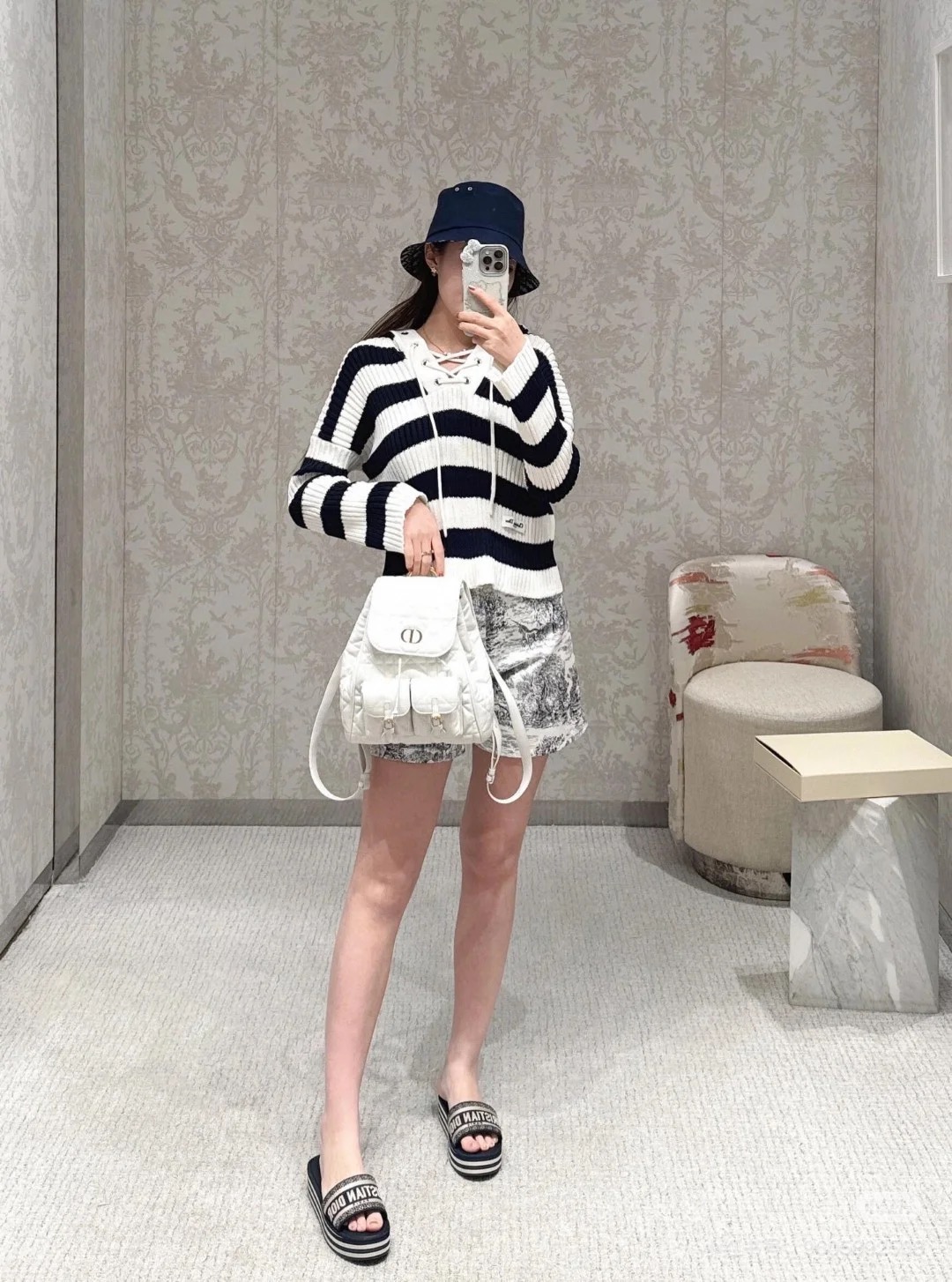 NO:413174,Dior thick-soled slippers Popular goddess styles, slippers, dior, slippers19860909迪奥 厚底拖鞋 热门 女神款,拖鞋,dior,slippers,Women's Shoes