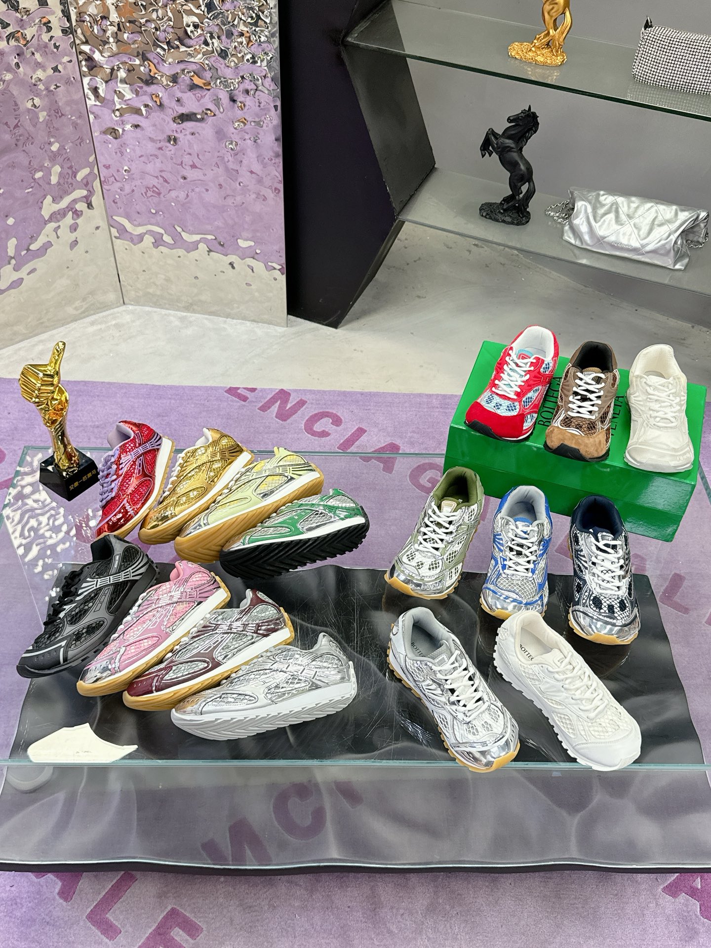 NO:346572,Officially announced that Bv new colors are being added, bottega veneta19860909官宣 Bv 新颜色 增加中,,bottega veneta,Men's shoes