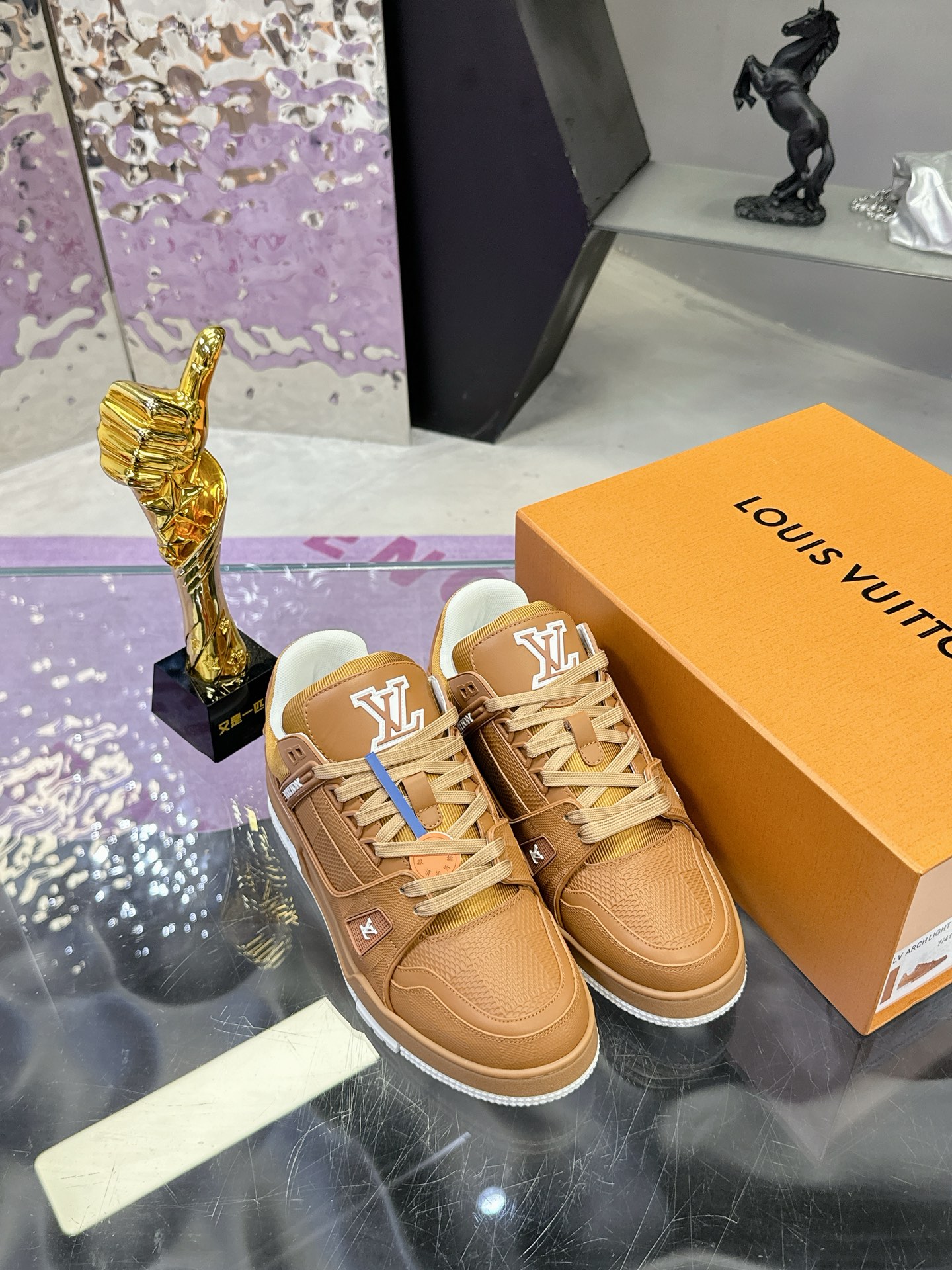 LV Trainer Maxi スニーカー - 上質なレザーと快適な履き心地