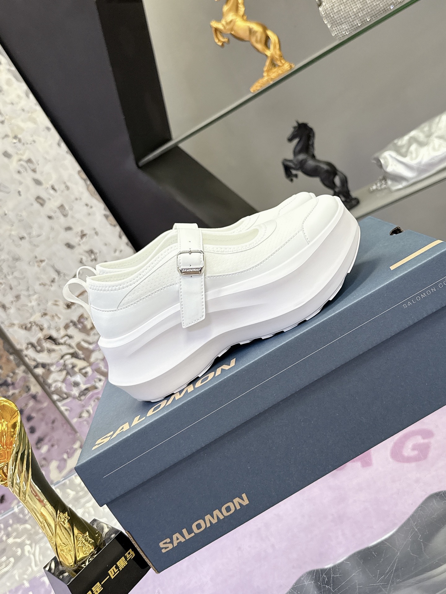 “Come des Garcons x Salomon Mary Jane Sneakers: Officially Synchronized Female Plant Price – Size 35-40” - 图片 2