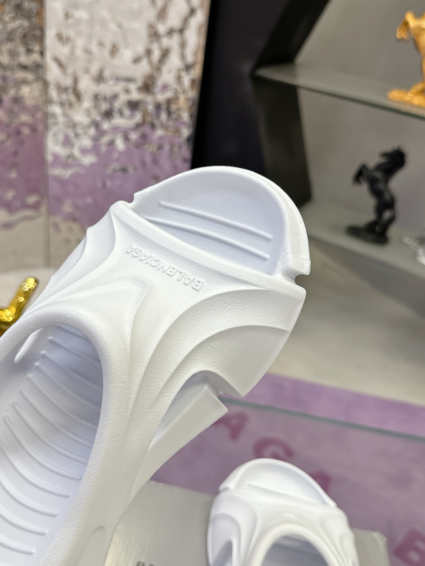 Balenciaga Logo Pool Slides: Summer Sandal Slippers for Couples - 图片 6
