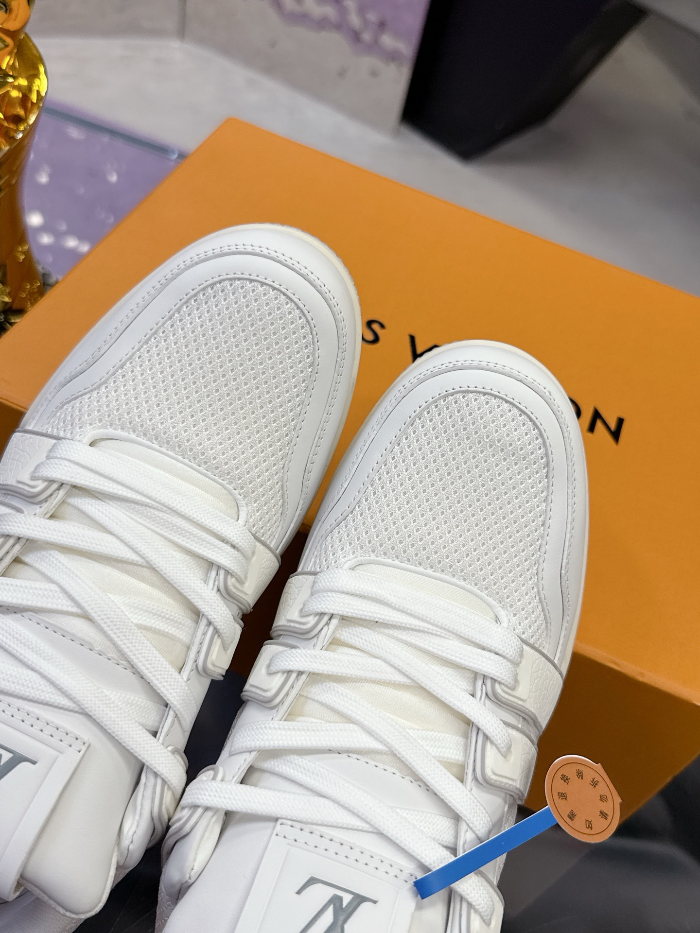 Louis Vuitton 高級休闲运动鞋 - ナパ小牛皮とブランド高丝光网帆布使用