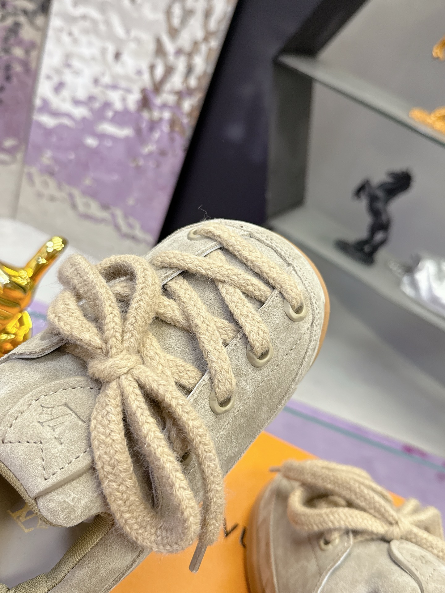 Louis Vuitton YETIコラボスニーカー 大人気カップルモデル