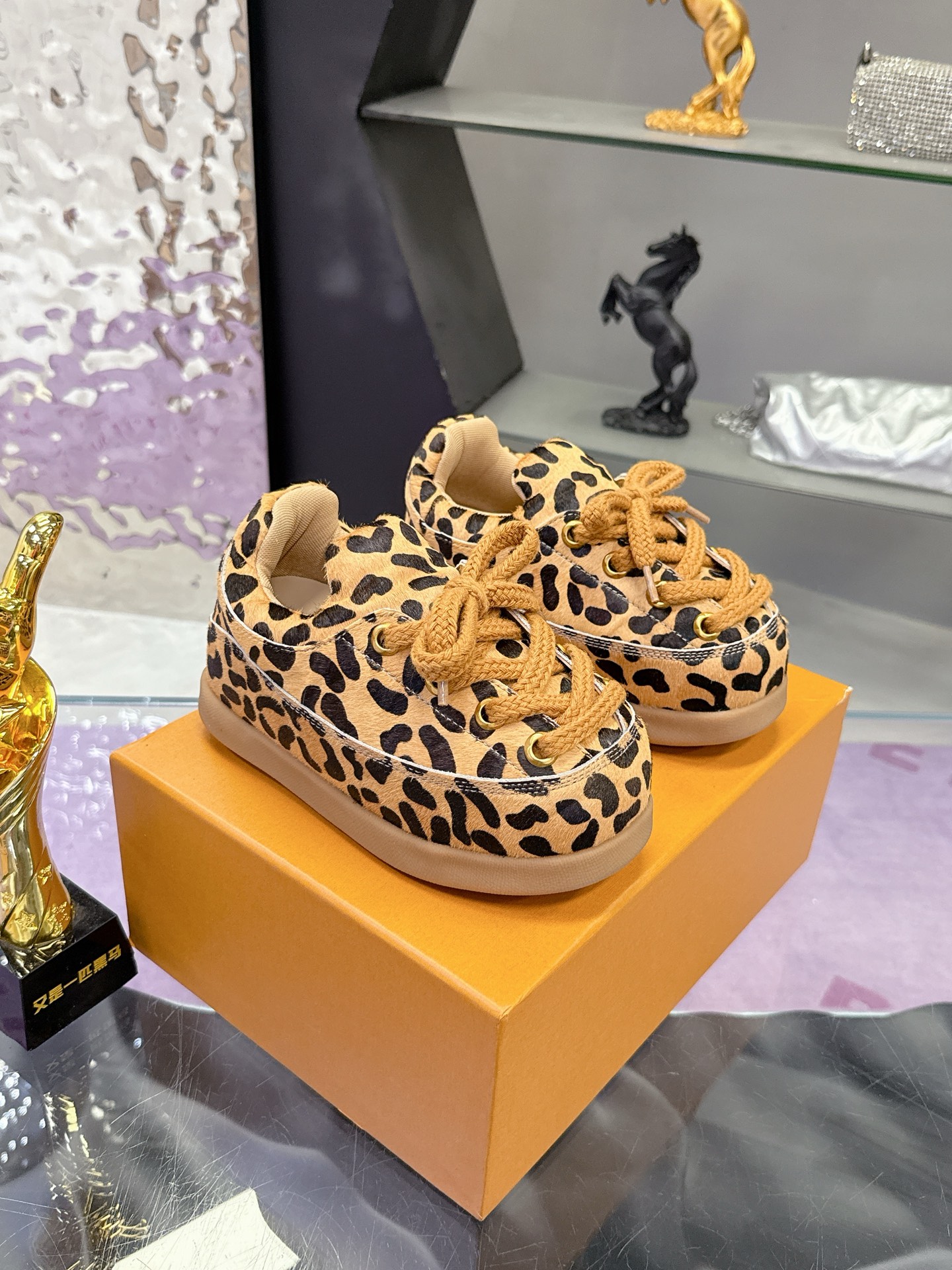 Louis Vuitton 大人気カップルスニーカー 新作