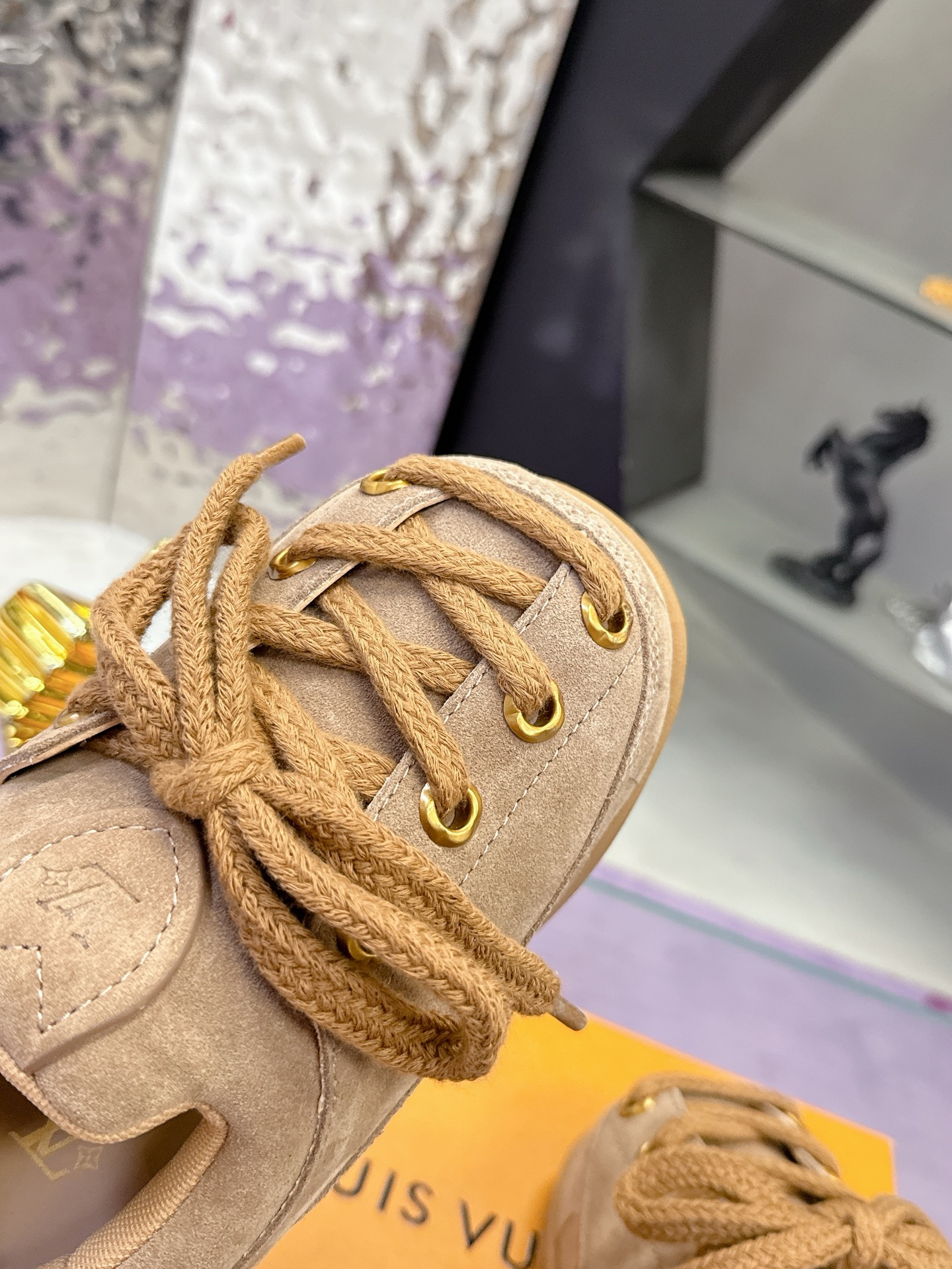 Louis Vuitton YETI コラボ スニーカー 大人気カップルモデル