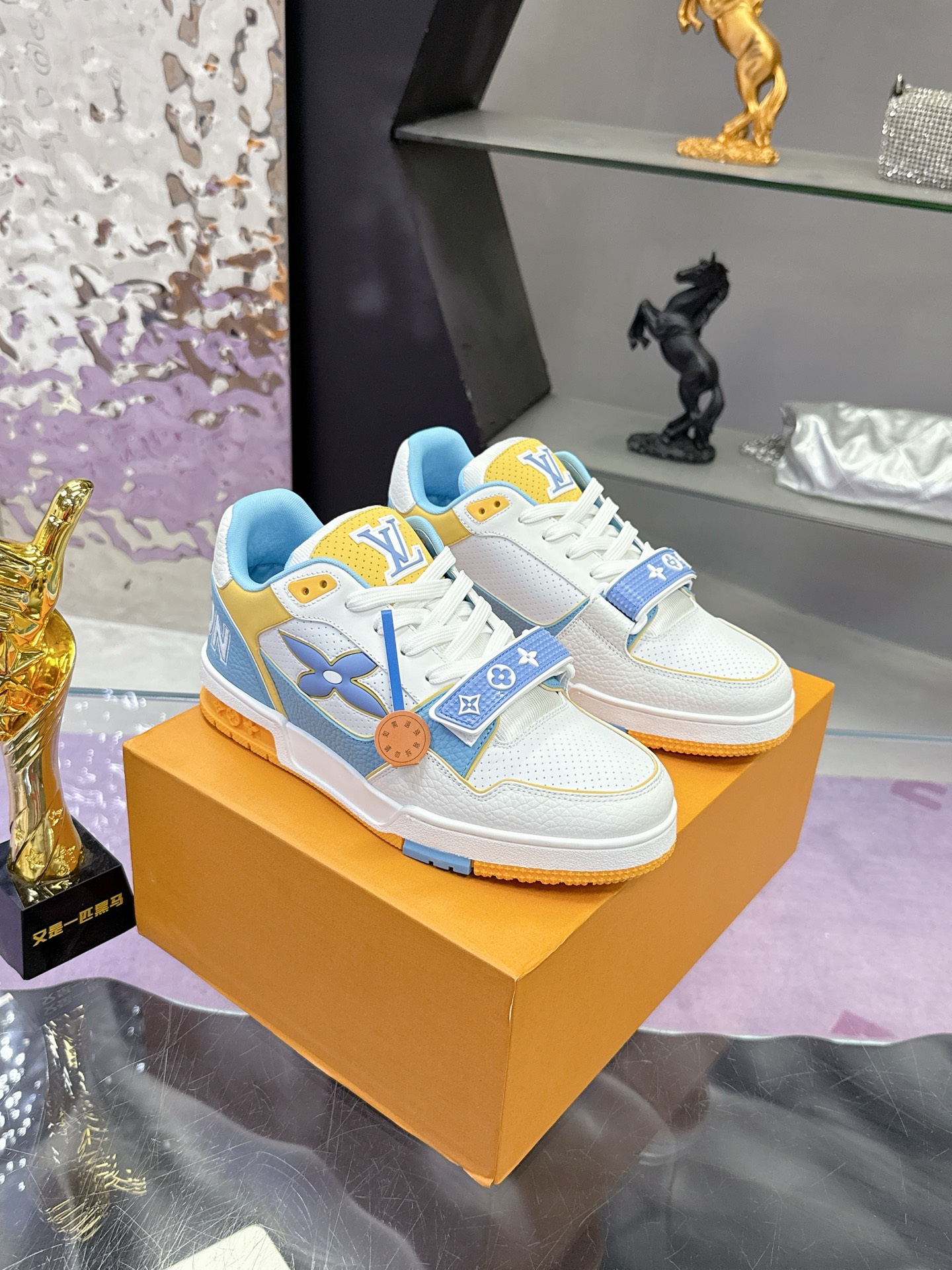 Louis Vuitton LV Trainer 新款魔术贴情侣款 スニーカー