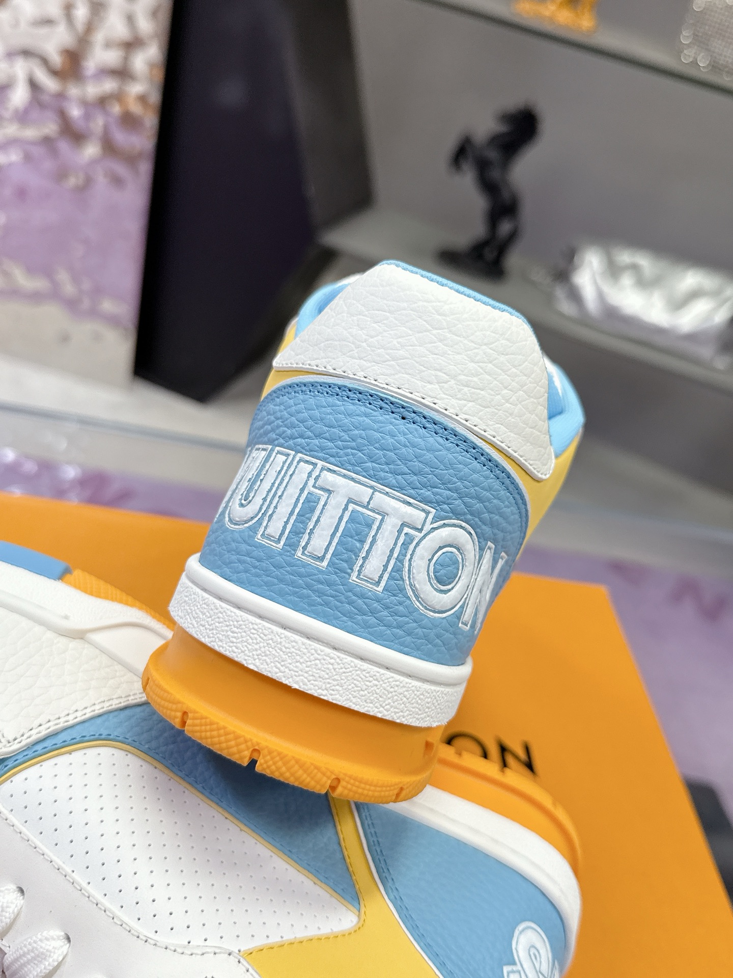 Louis Vuitton LV Trainer 新款魔术贴情侣款 スニーカー