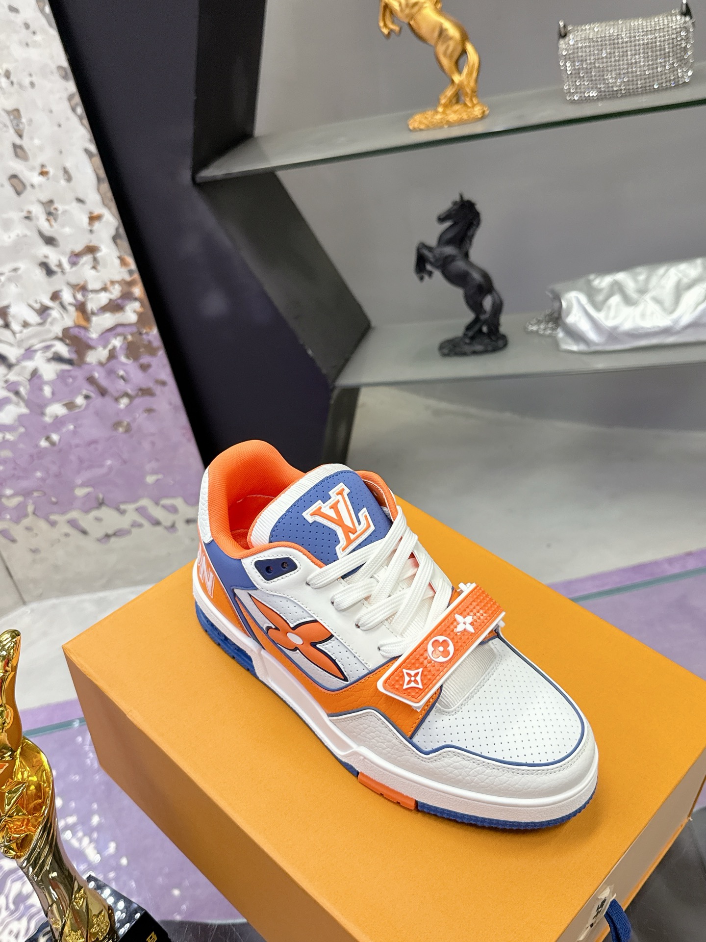 ルイ・ヴィトン LV Trainer スニーカー 男女兼用 最高級デザイン