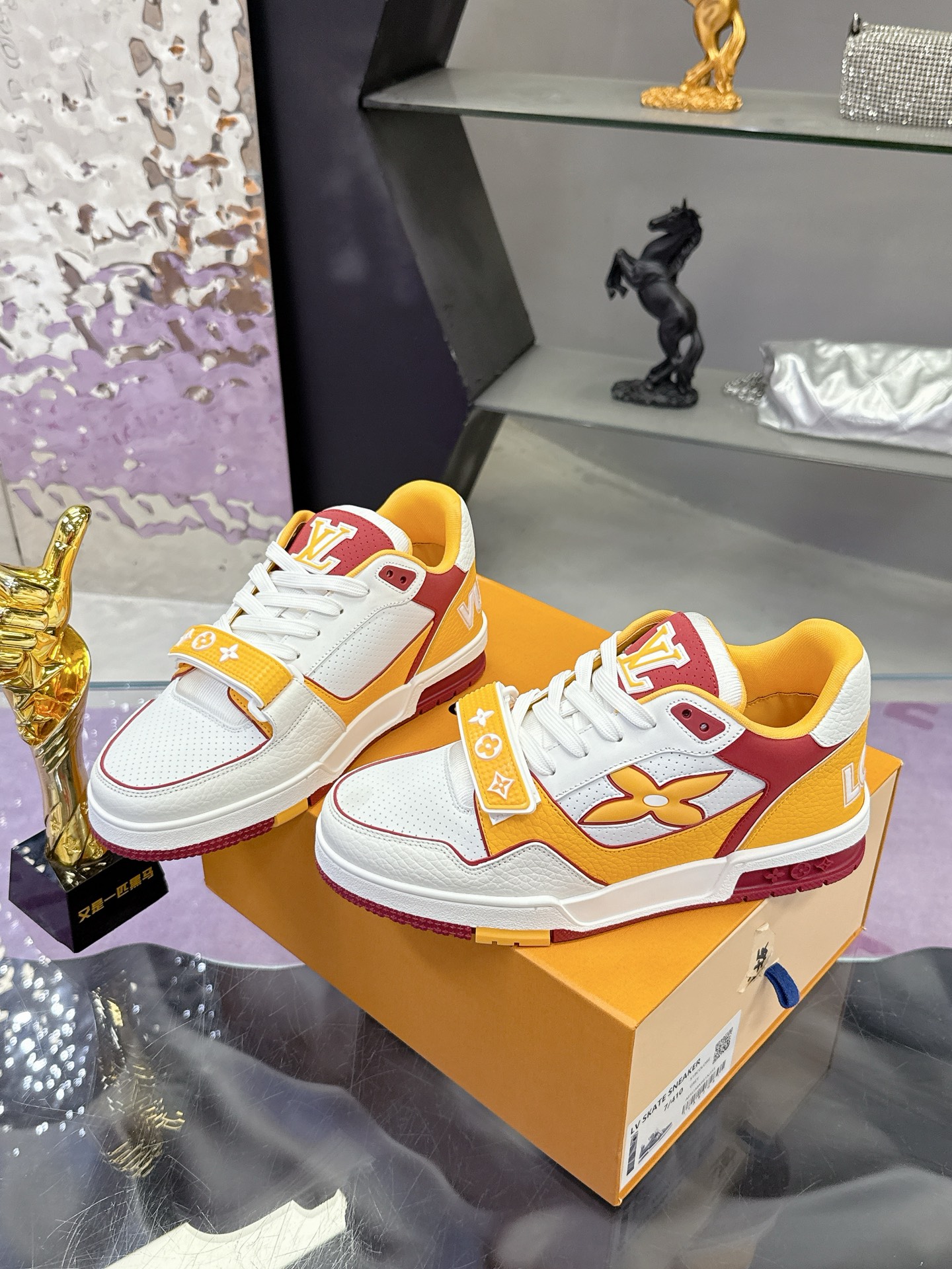 ルイ・ヴィトン LV Trainer スニーカー カップル向け デザイン性抜群