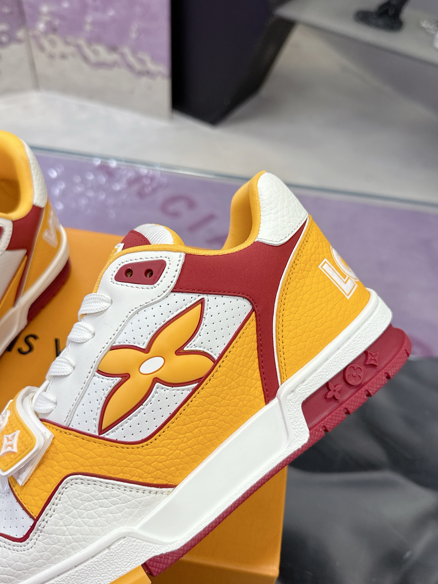 ルイ・ヴィトン LV Trainer スニーカー カップル向け デザイン性抜群