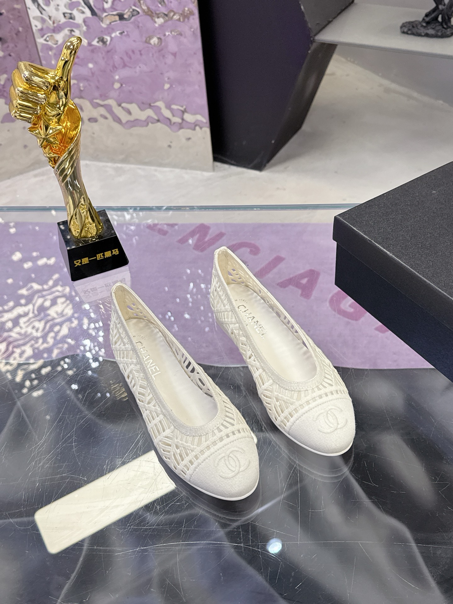 Chanel Classic Luxury Leather Shoe Loafer Ref.28A5318A 4