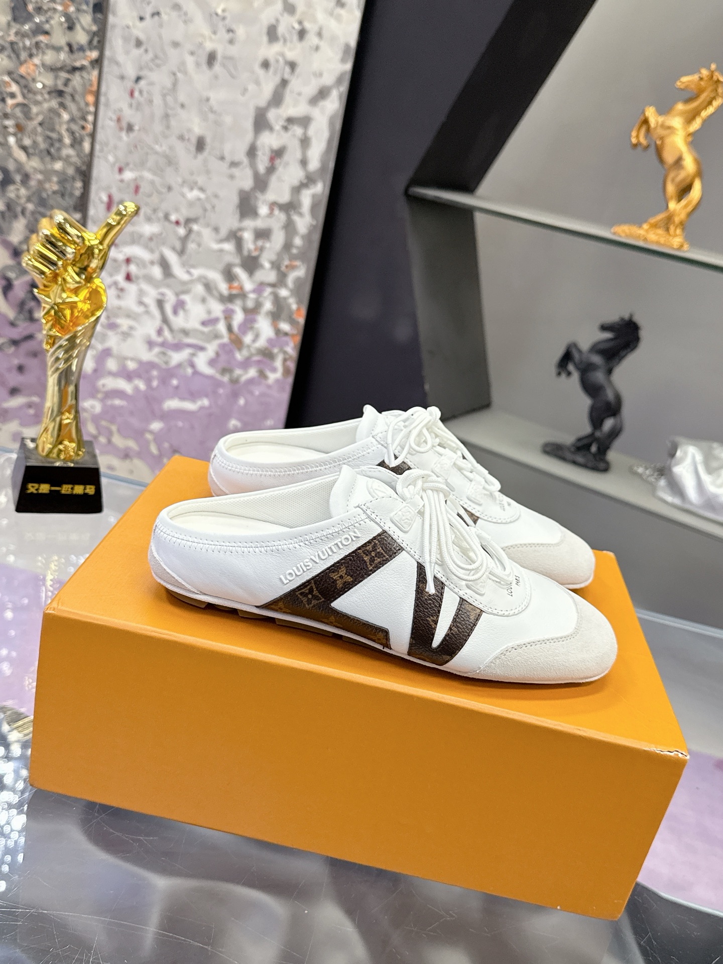 Louis Vuitton 最新Sneakerina系列 芭蕾运动鞋 德训鞋 休闲 平底鞋 半拖 2
