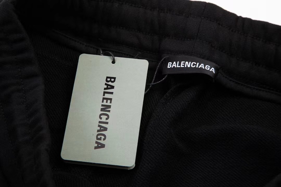 Balenciaga标识立体刺绣短裤