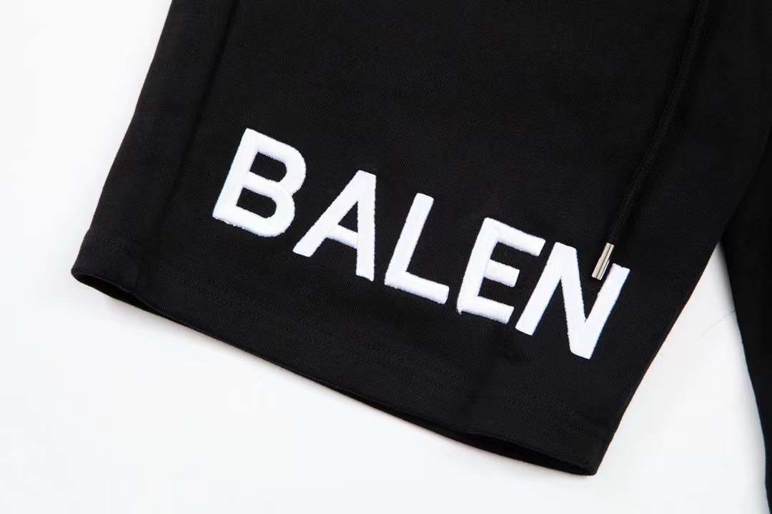 Balenciaga标识立体刺绣短裤