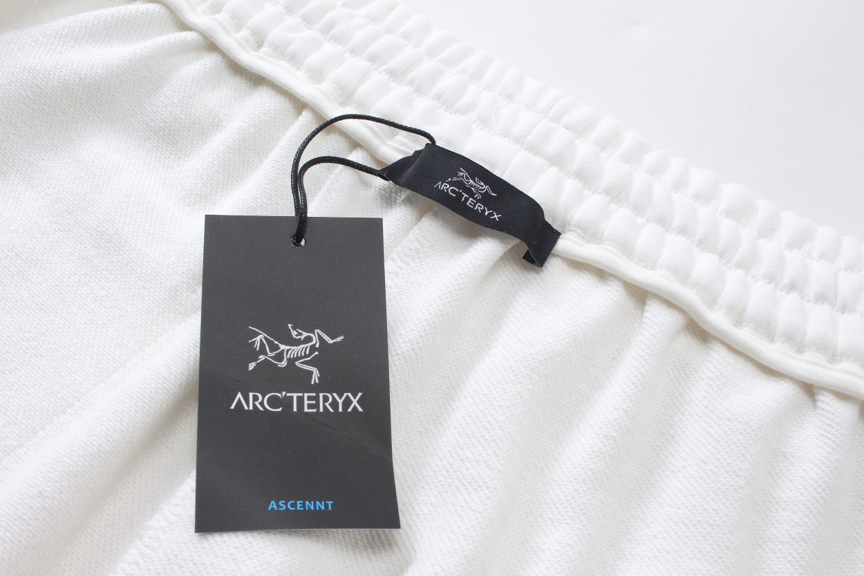 ARC'TERYX/始祖鸟 24ss 侧边大鸟拼接短裤