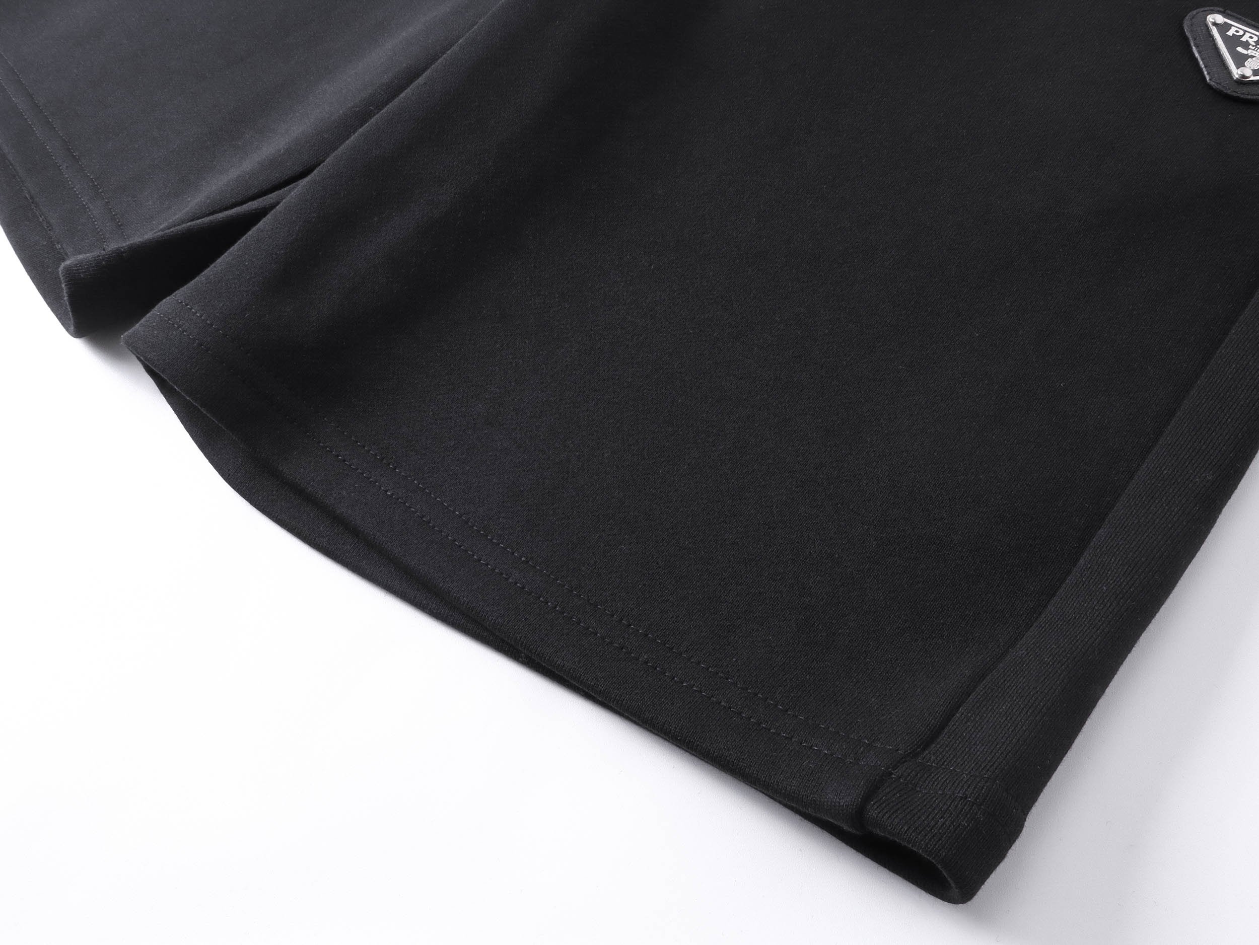 Prada/普拉达 25FW红色织带纯棉短裤 黑-Chinese UA Cheap High Quatity Brand Clothes Bags handbags Sneakers wholesale wholesaler seller from China Factory suppliers Fashion Clothing Shoes best Quality Beautiful Price Prada/普拉达 25FW红色织带纯棉短裤 黑