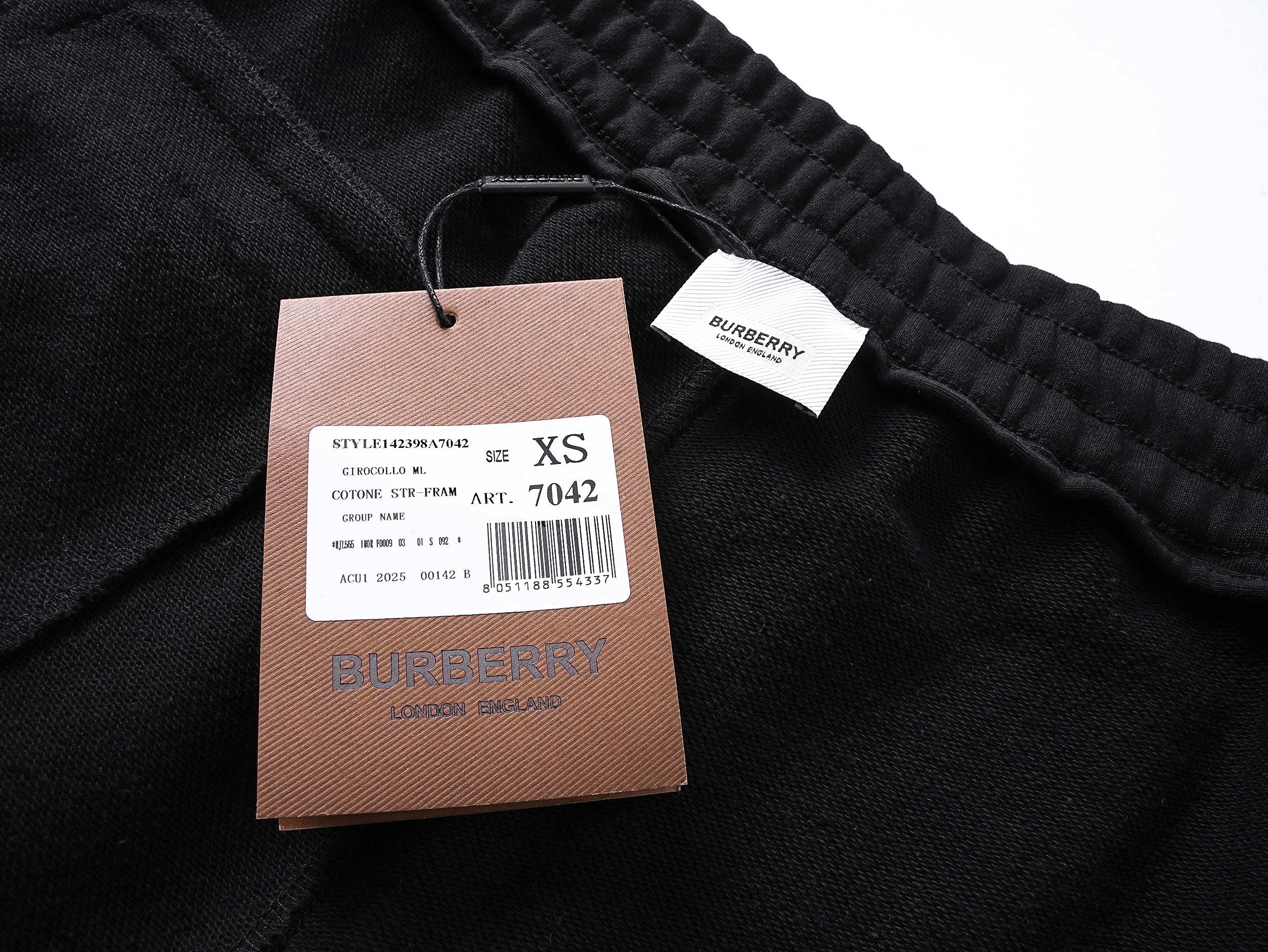 Burberry/巴宝莉 侧边网格线条短裤黑色-Chinese UA Cheap High Quatity Brand Clothes Bags handbags Sneakers wholesale wholesaler seller from China Factory suppliers Fashion Clothing Shoes best Quality Beautiful Price Burberry/巴宝莉 侧边网格线条短裤黑色