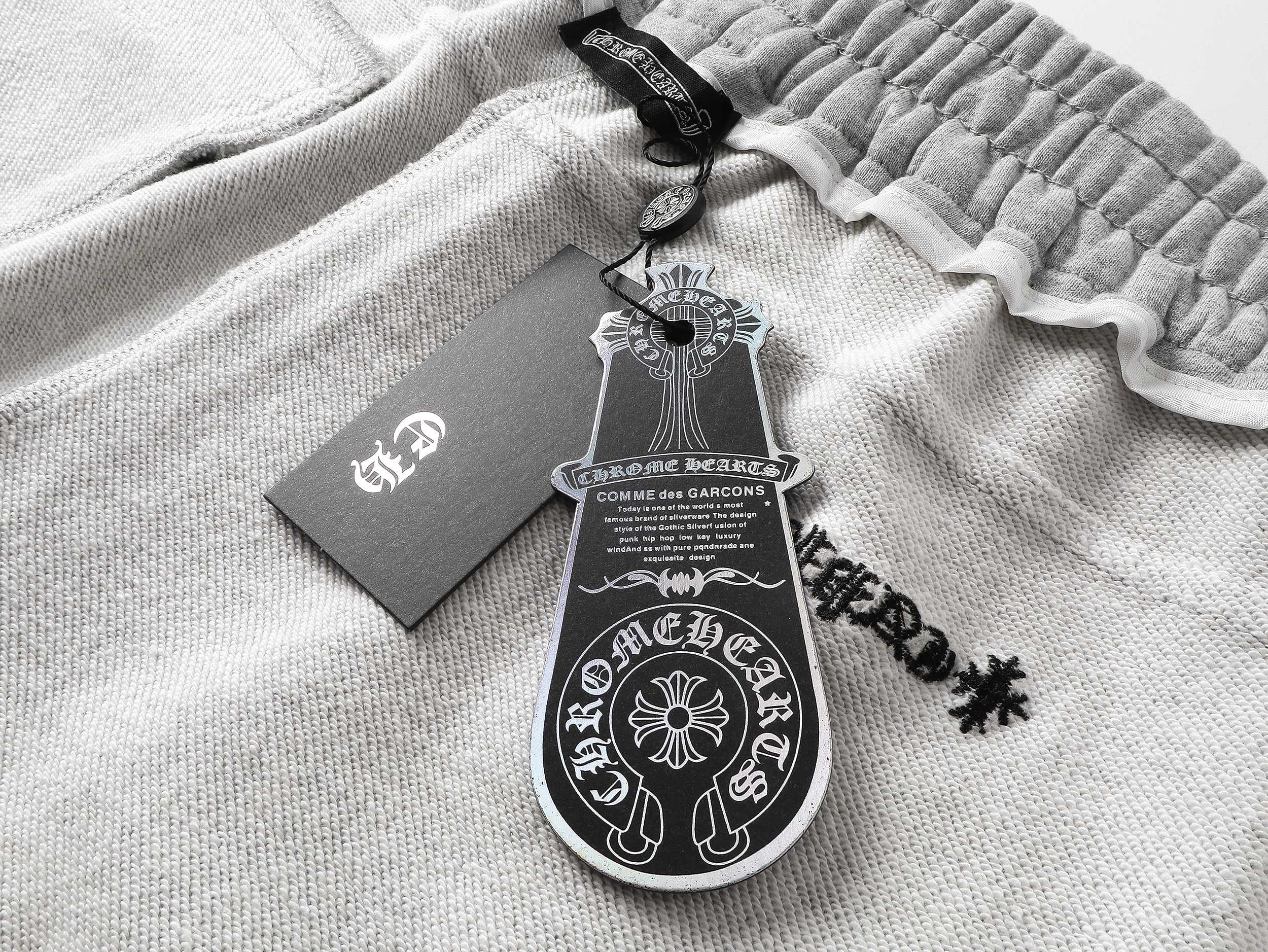 Chrome Hearts/克罗心 25ss 刺绣皮标短裤 克罗心-Chinese UA Cheap High Quatity Brand Clothes Bags handbags Sneakers wholesale wholesaler seller from China Factory suppliers Fashion Clothing Shoes best Quality Beautiful Price Chrome Hearts/克罗心 25ss 刺绣皮标短裤 克罗心