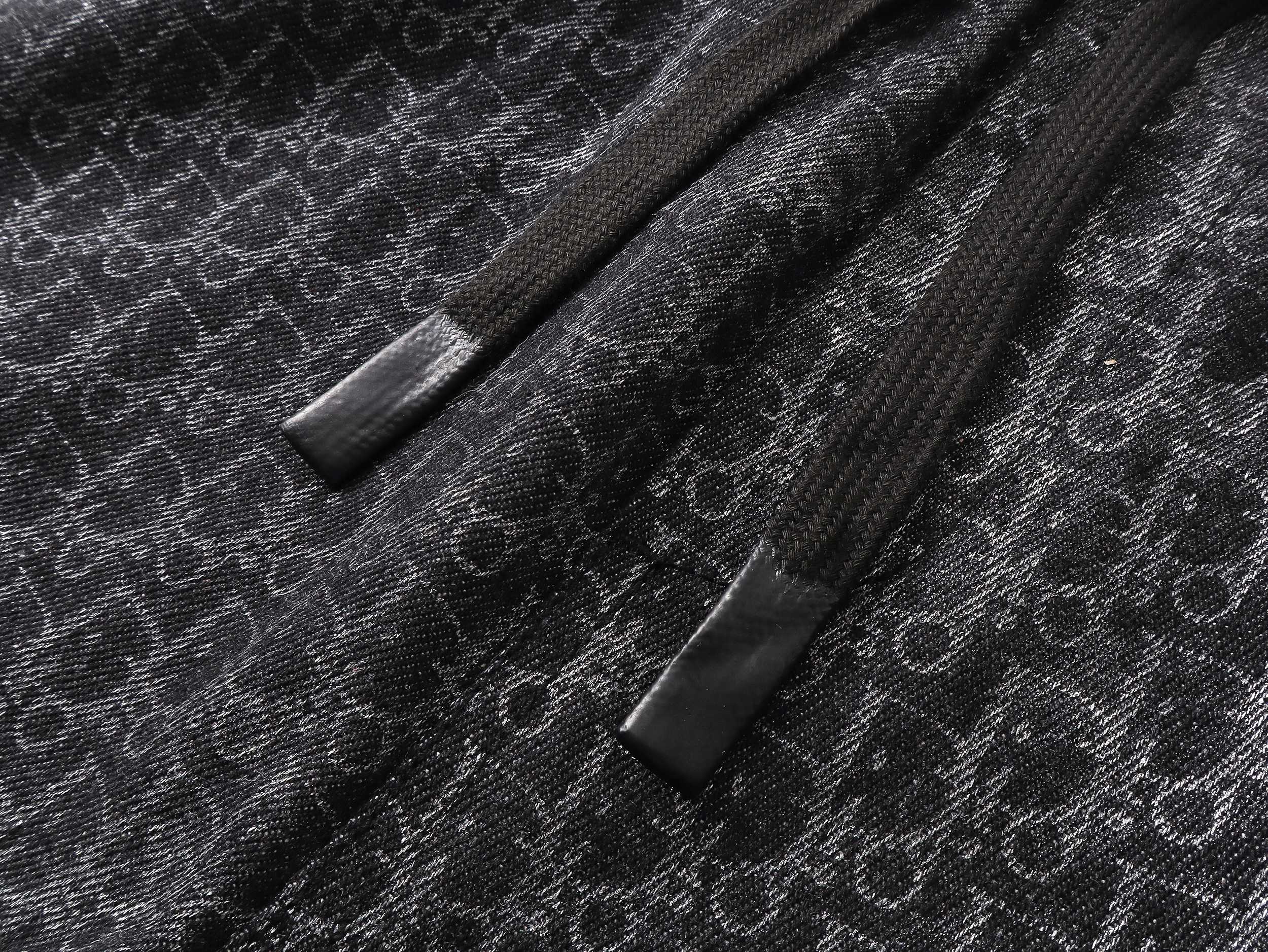 Dior/迪奥 25ss 满印不规则烫银牛仔短裤