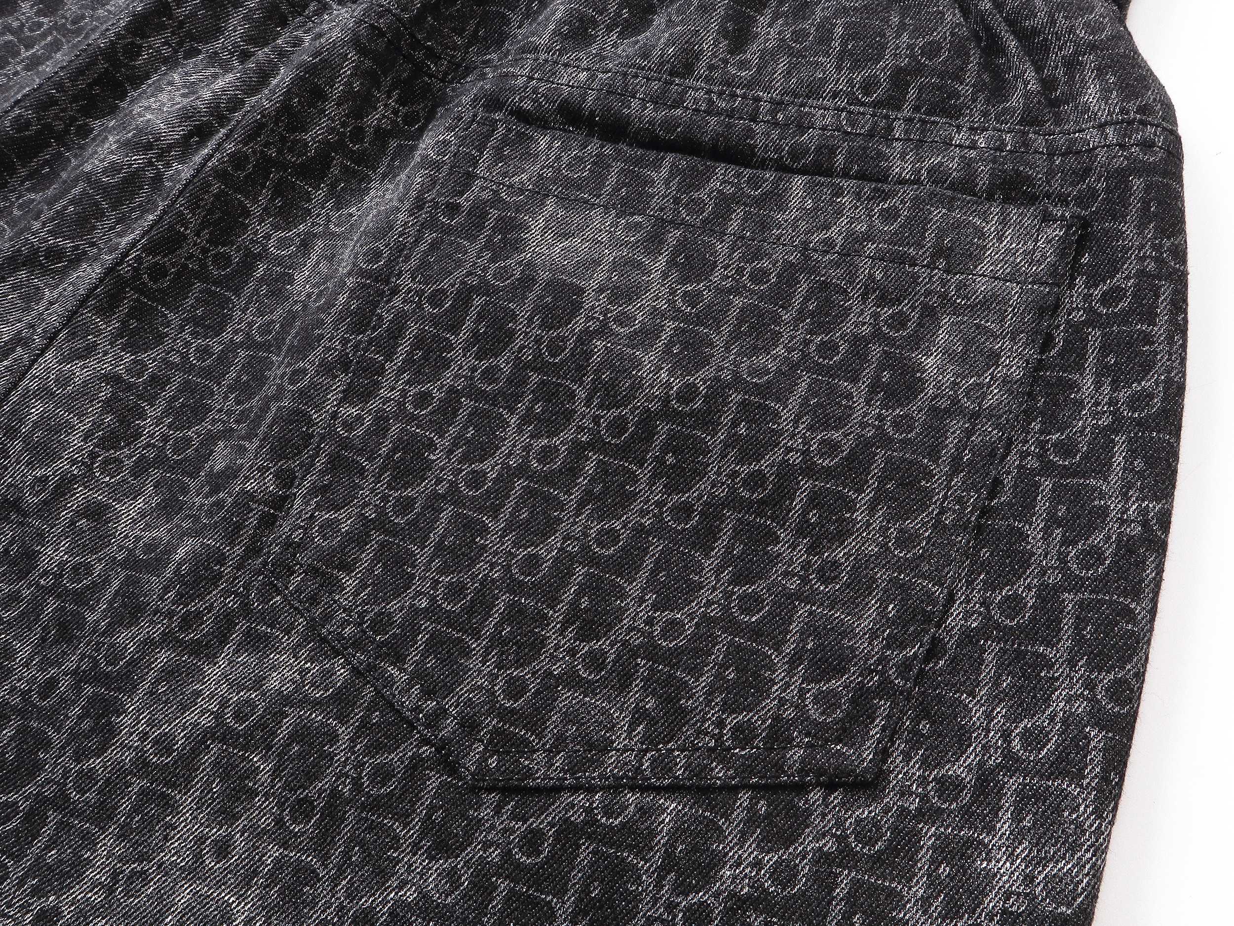 Dior/迪奥 25ss 满印不规则烫银牛仔短裤