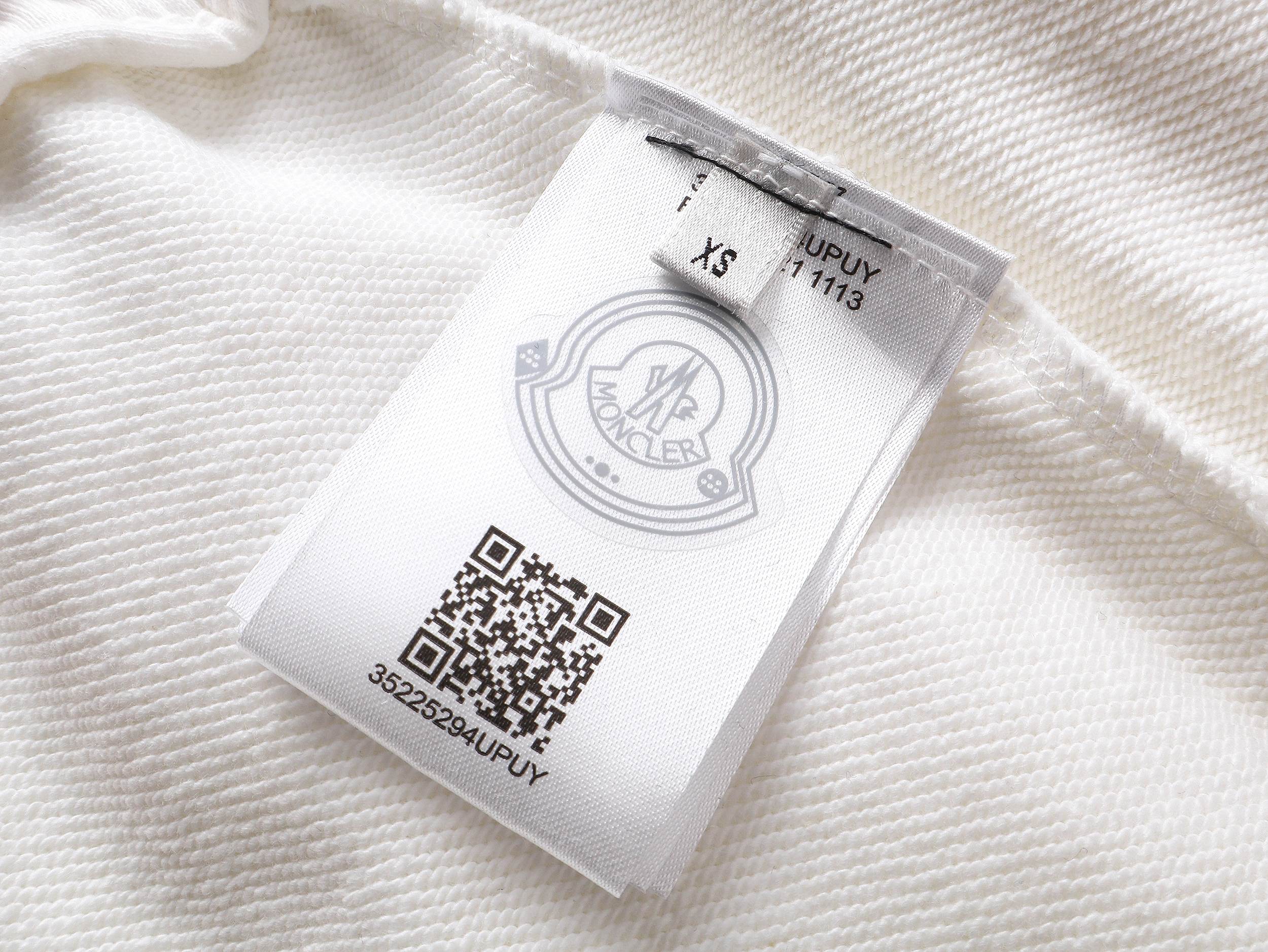 Moncler/蒙口 后彩条口袋徽章短裤