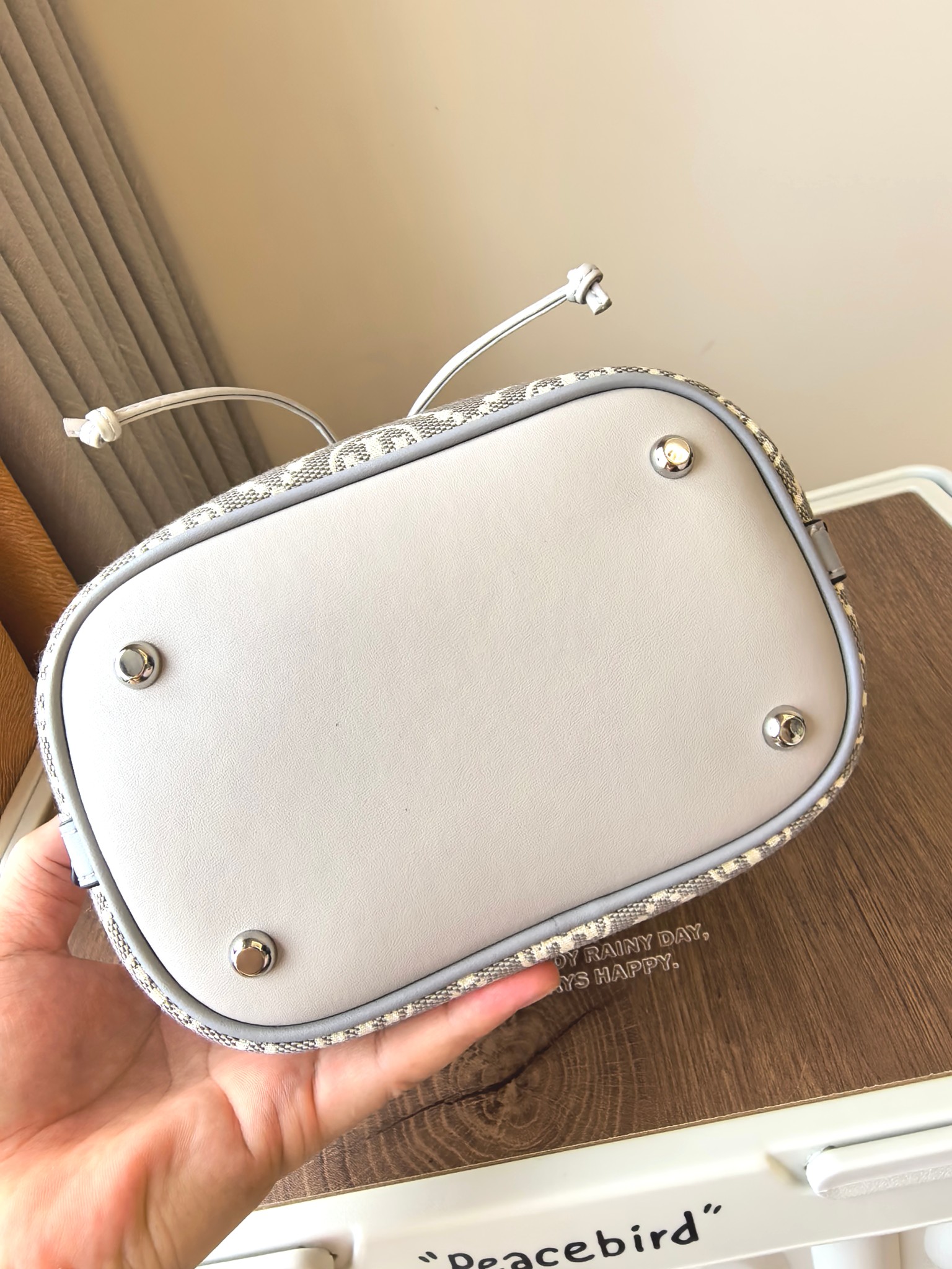 Tory Burch ToryBurch（新款1615A）老花水桶包 TMonogram图案 融合提花织物