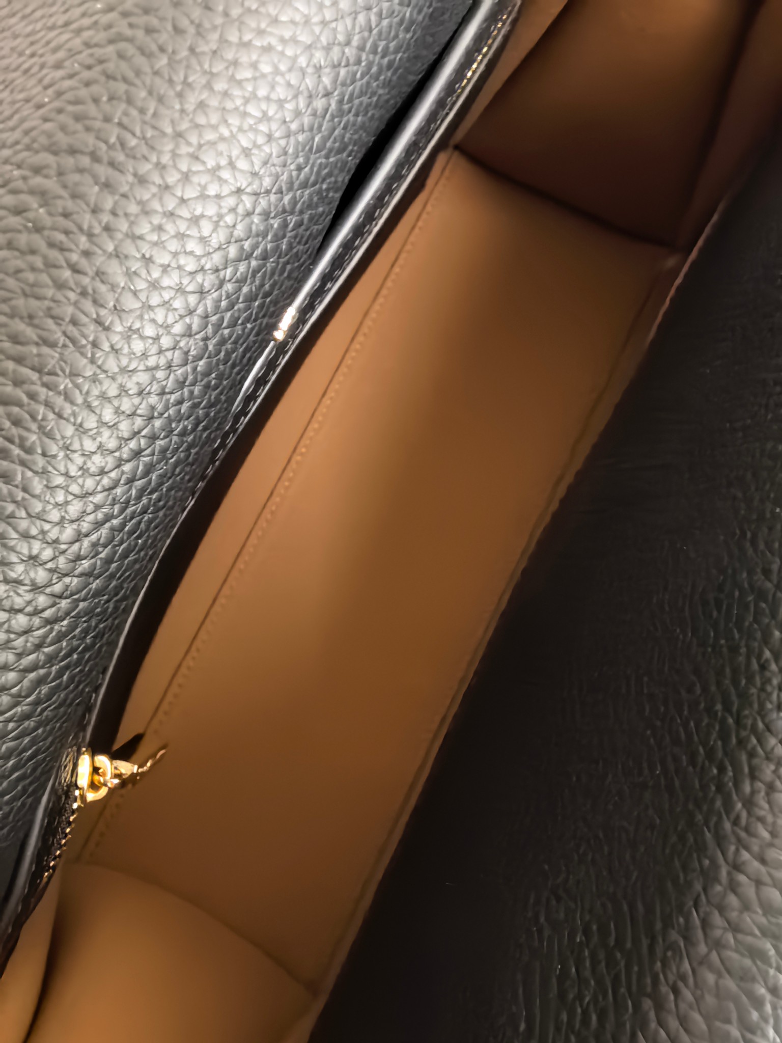 Tory Burch ～Tory Burch Lee系列肩背包