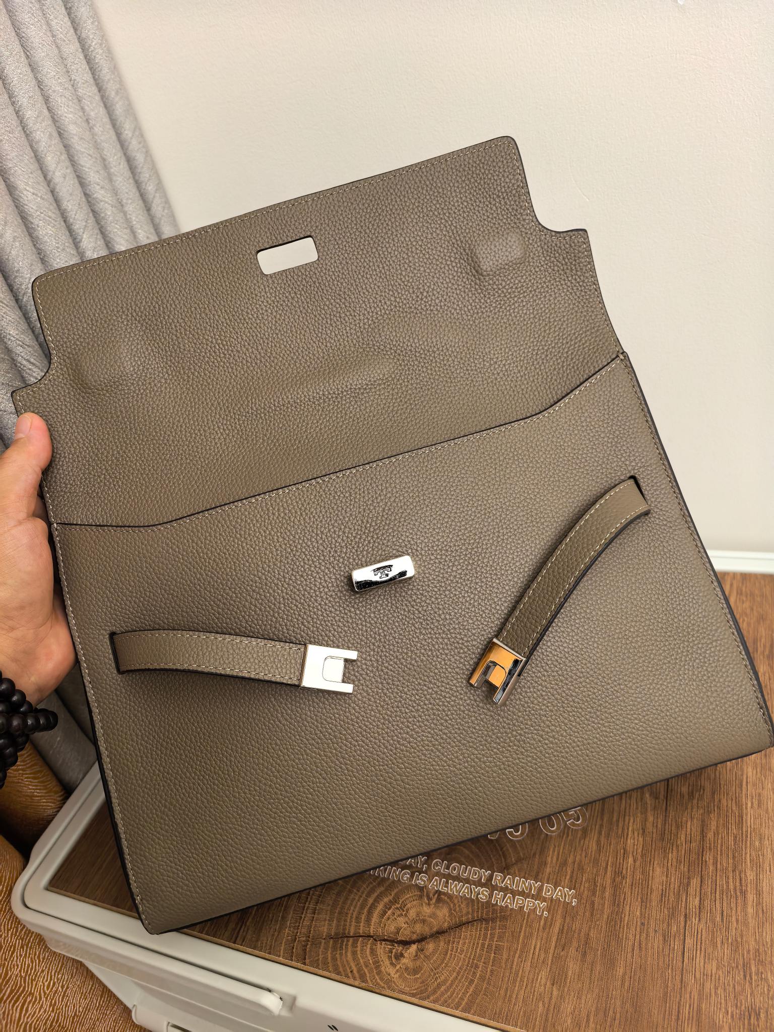Tory Burch ～Tory Burch Lee系列肩背包