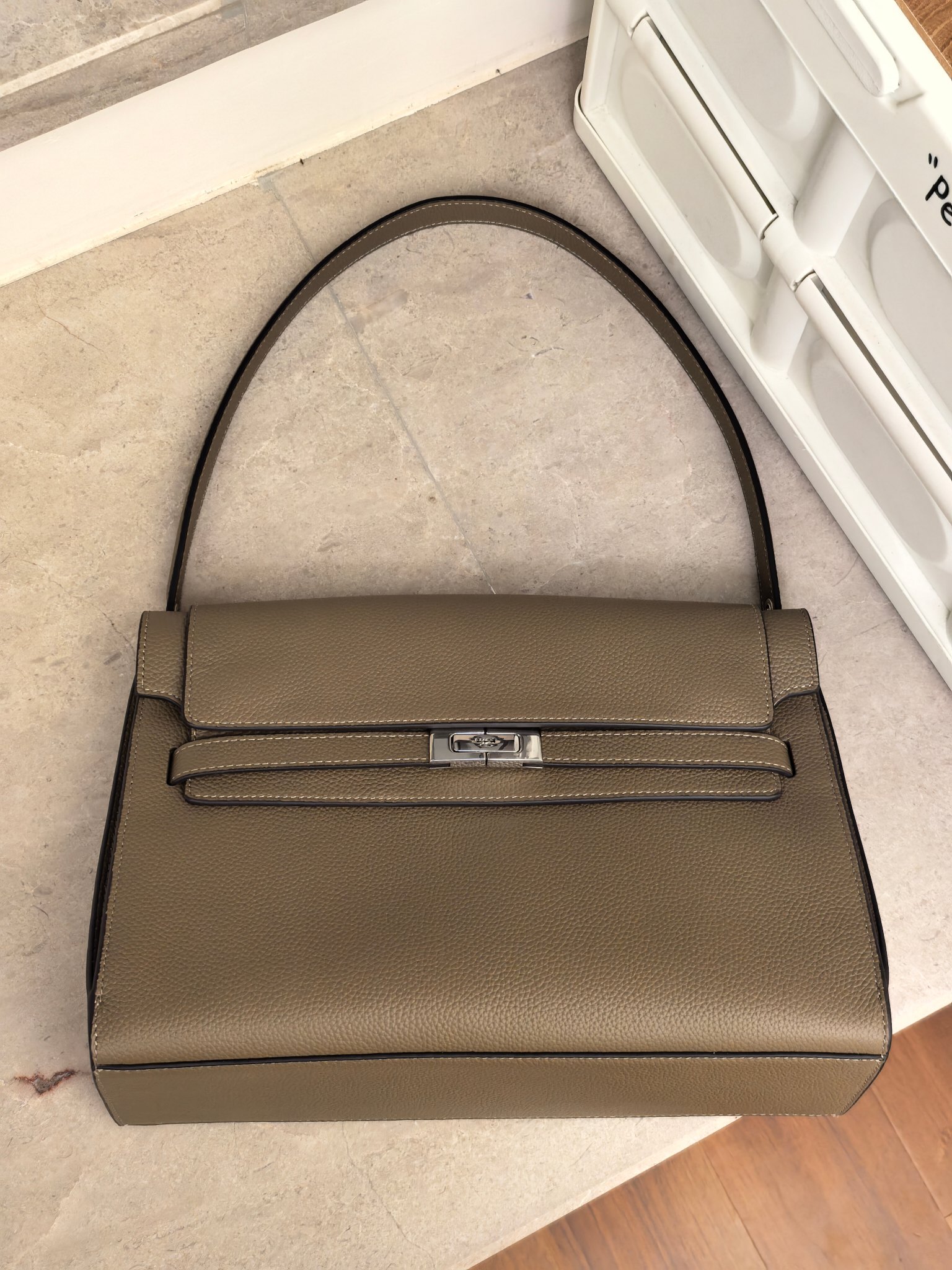 Tory Burch ～Tory Burch Lee系列肩背包